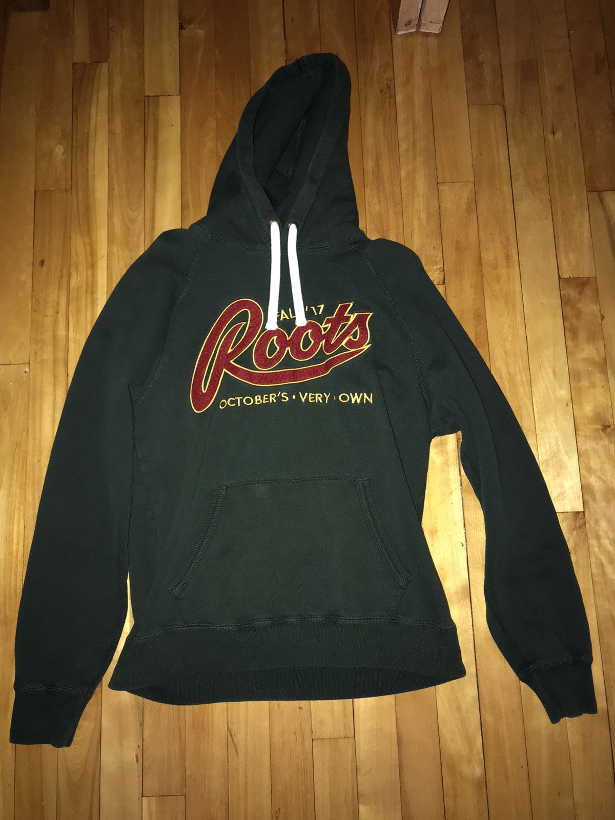 October’s Very Own Roots Canada good 2017 Forest Green Script Hoodie Size Medium