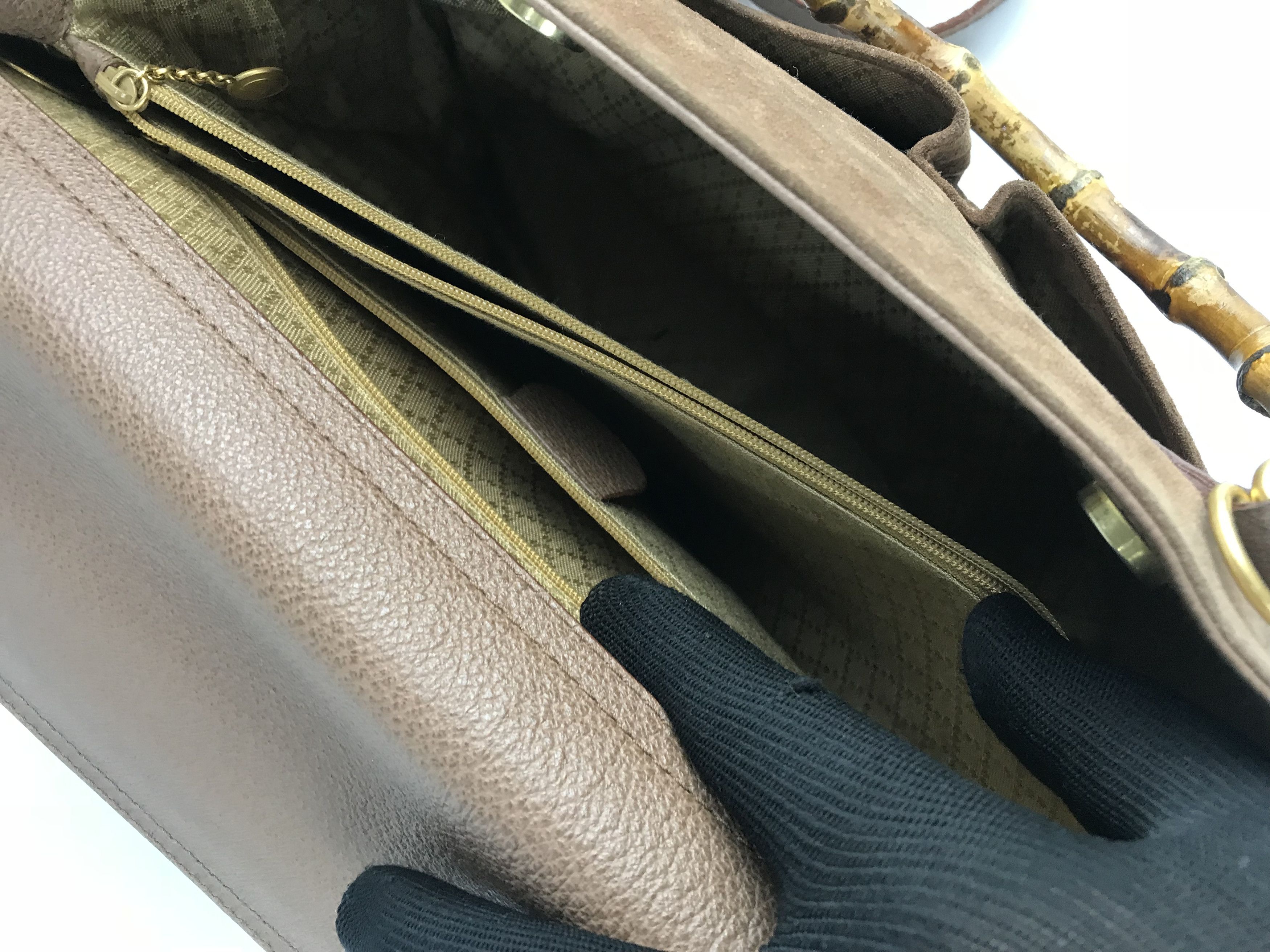 Gucci ❌Last Drop❌Vtg Gucci Bamboo suede Leather Two Way handbag Size ONE SIZE - 4 Thumbnail