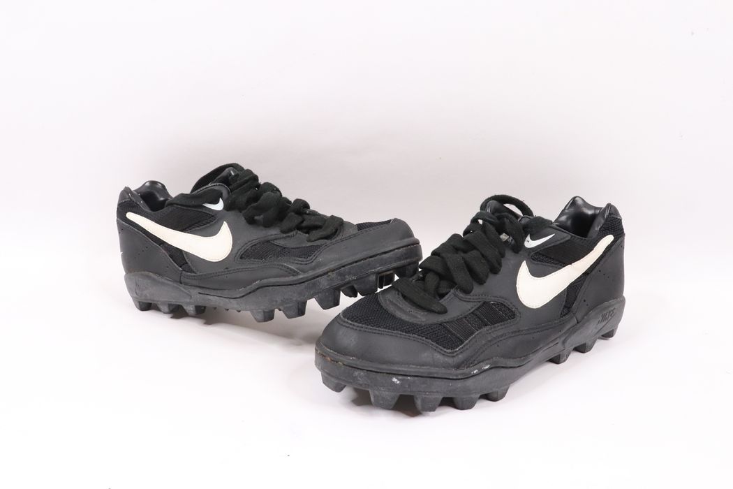 Nike shark cheap turf shoes