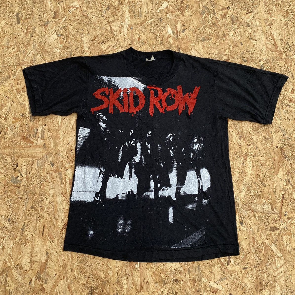 Rare Vintage SKID ROW band tshirt Making A mess of the US