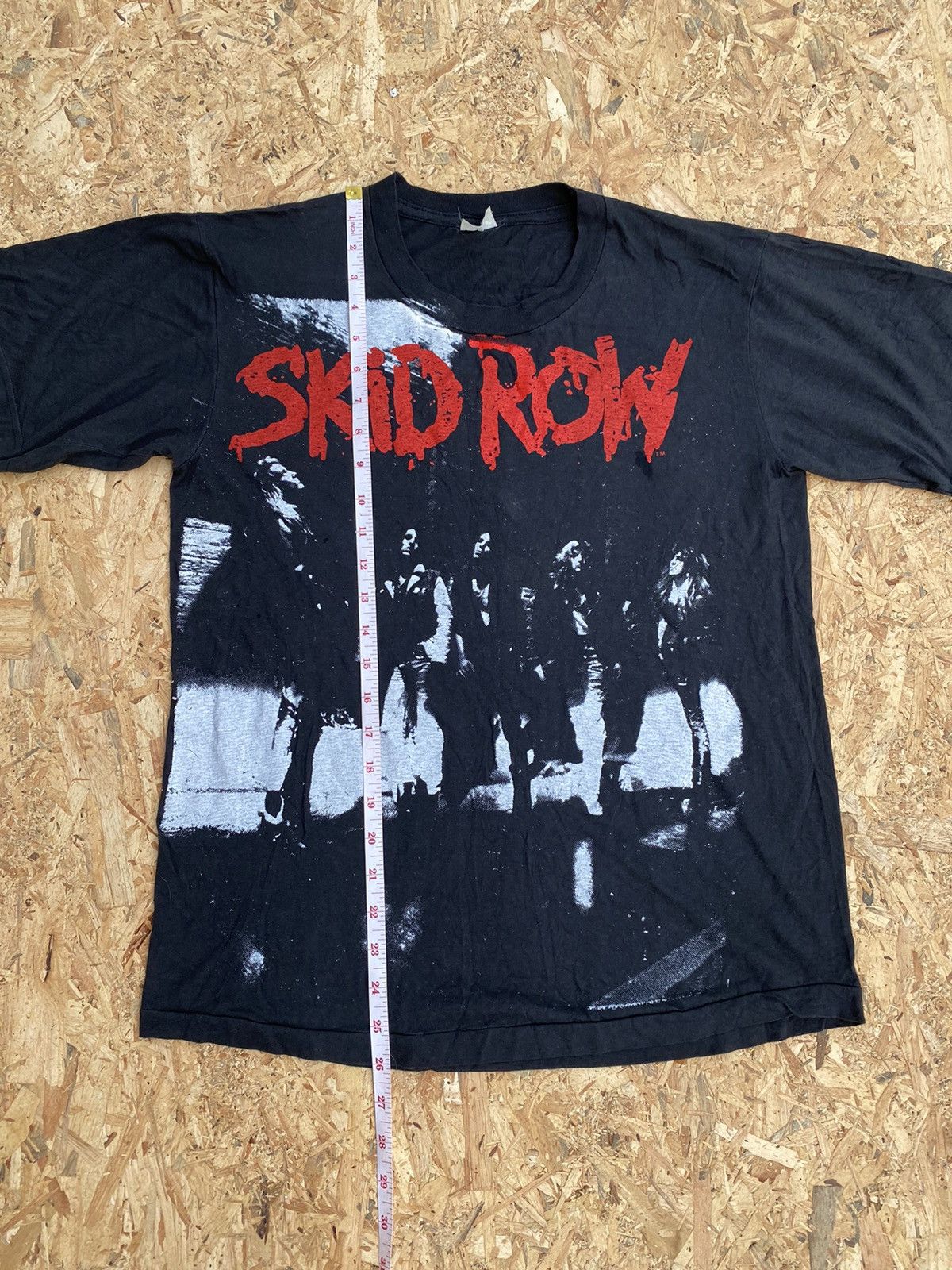 Rare Vintage SKID ROW band tshirt Making A mess of the US
