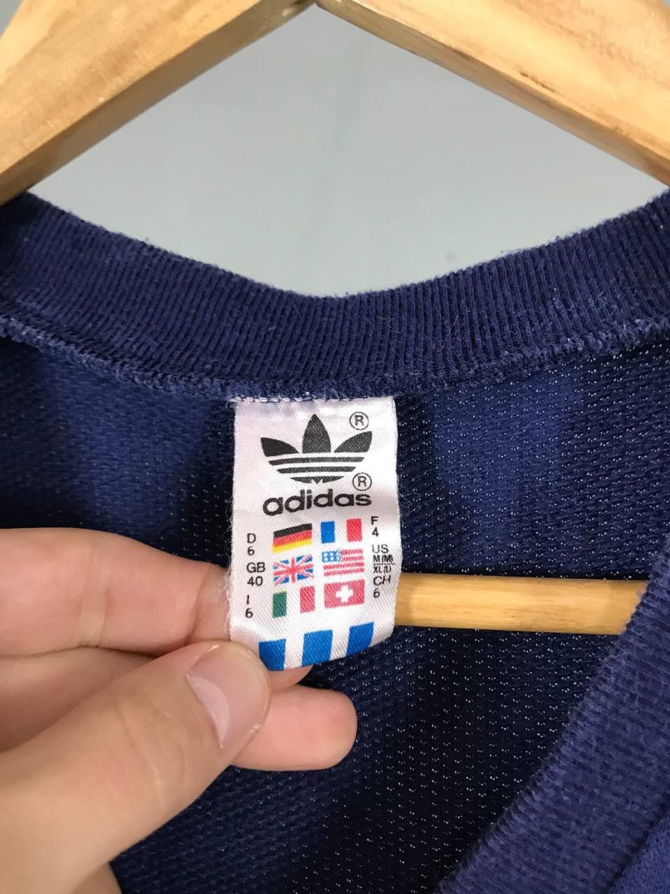 Adidas × Vintage Adidas vintage streetwear navy blue vest Size US S / EU 44-46 / 1 - 5 Thumbnail