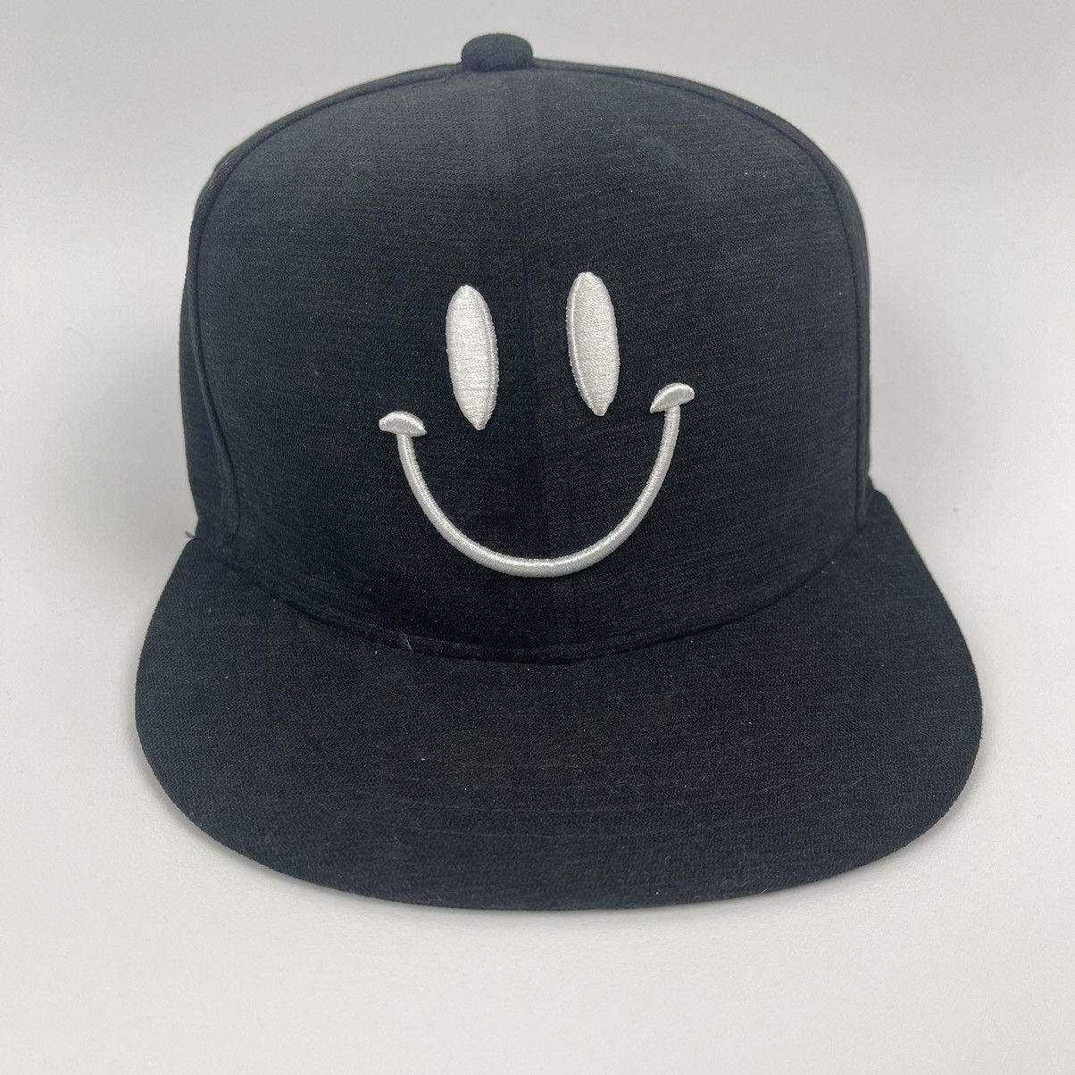 Hat Club Smile Snapback hat Size ONE SIZE - 1 Thumbnail
