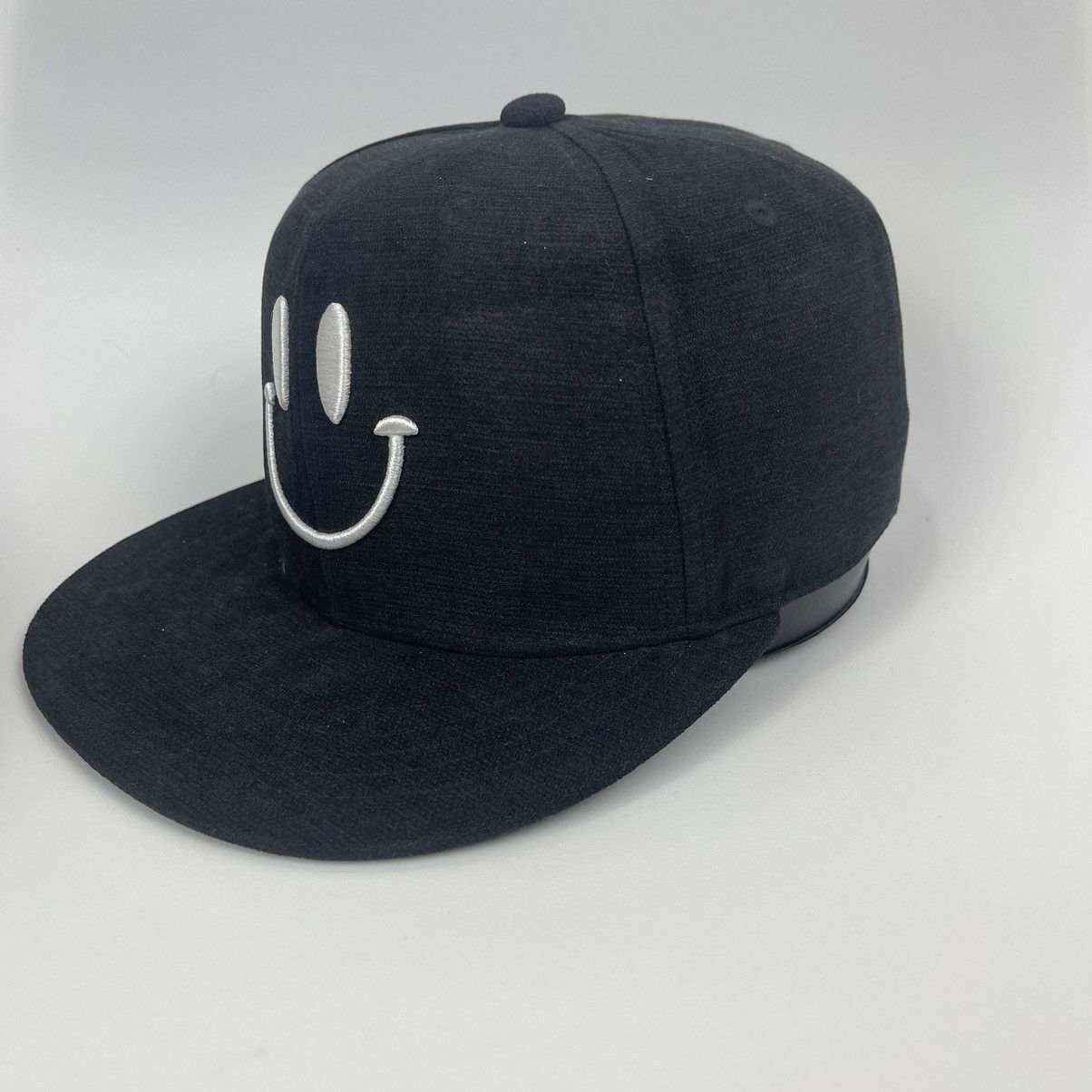 Hat Club Smile Snapback hat Size ONE SIZE - 3 Thumbnail