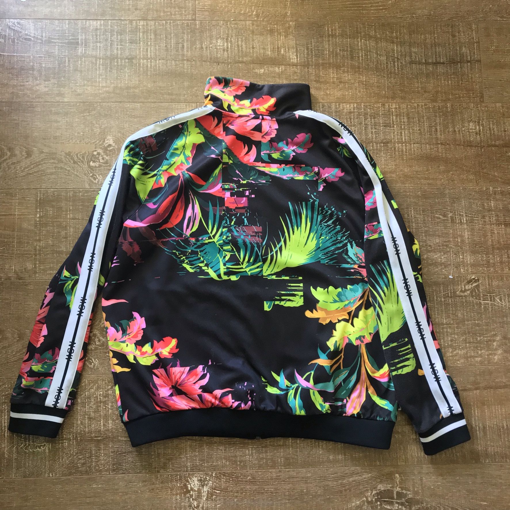 Nike nsw floral best sale