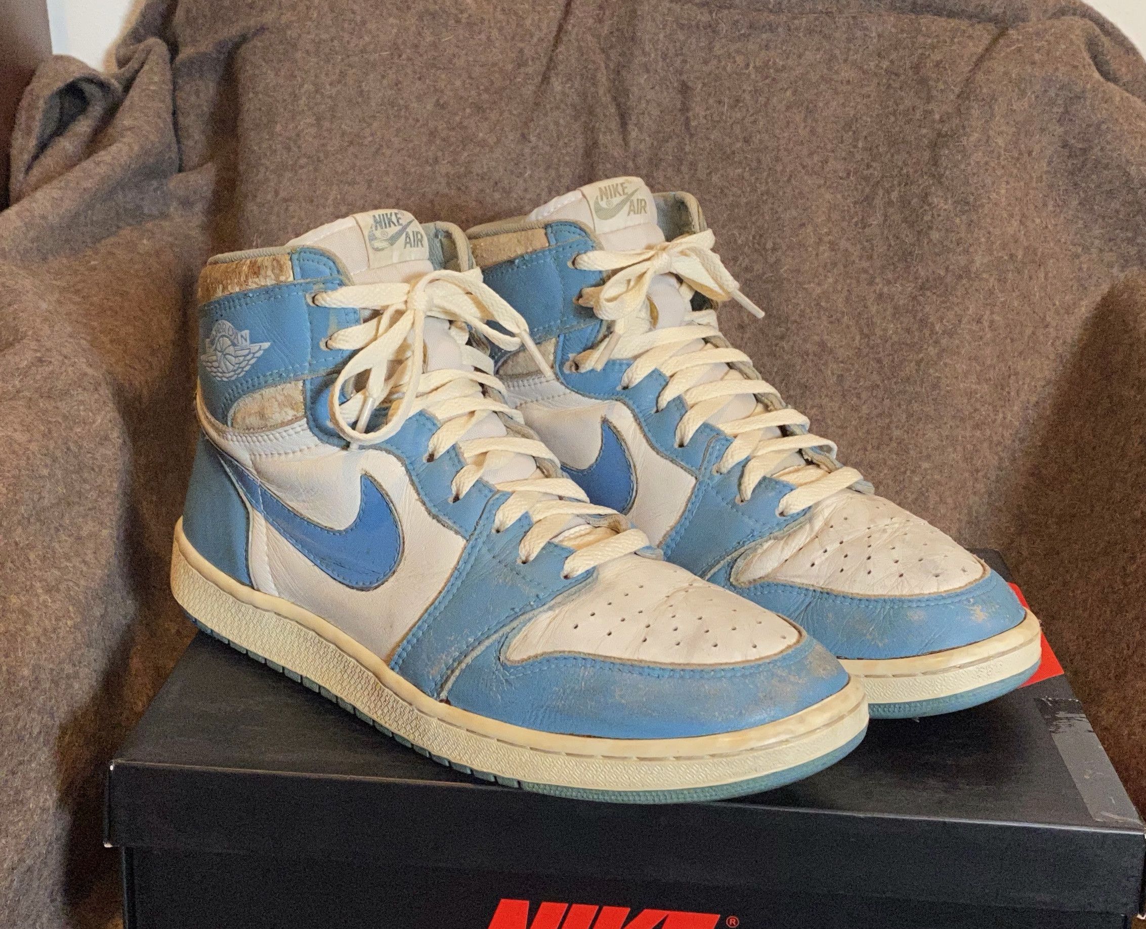 1985 air jordan 1 blue