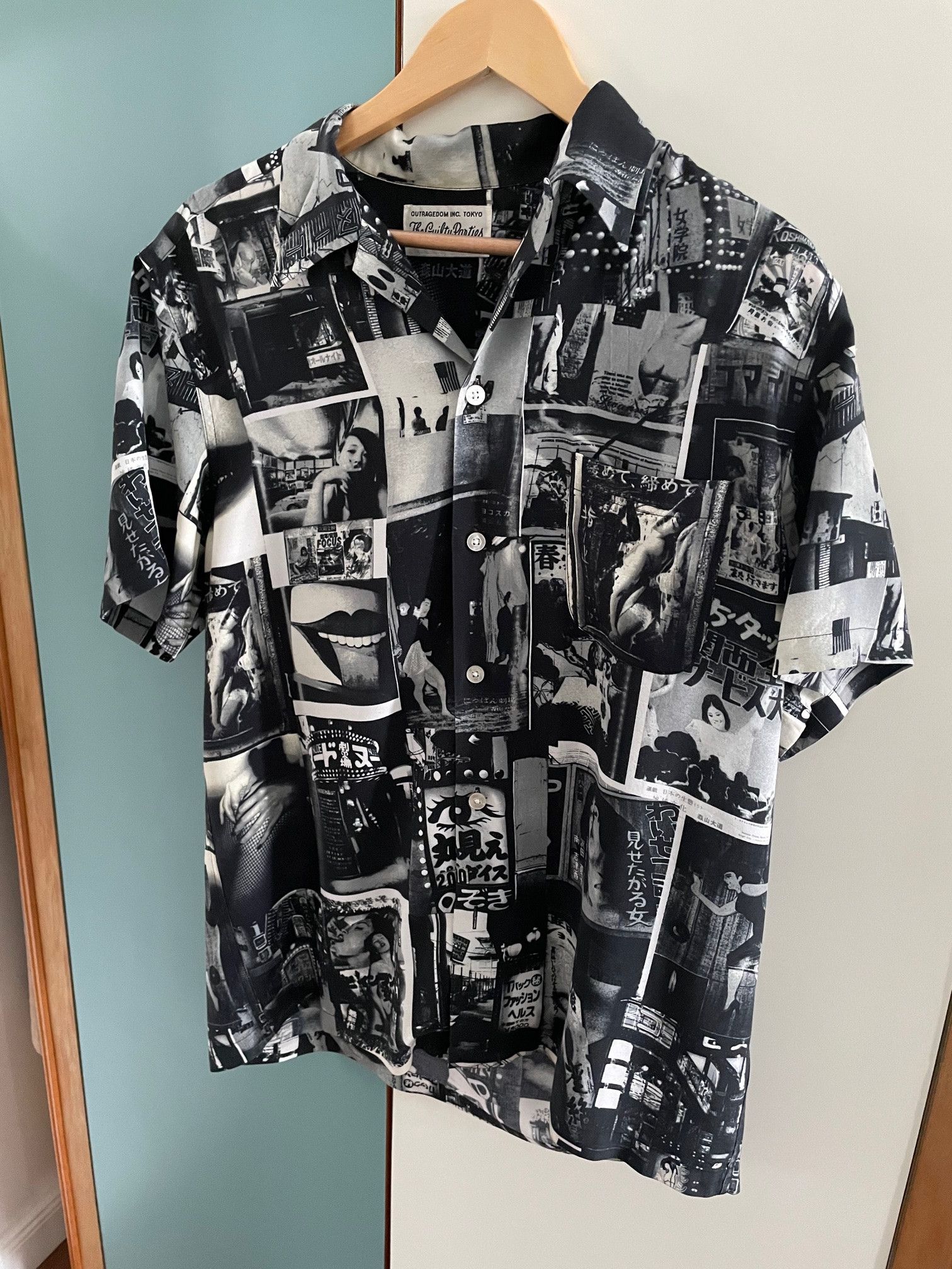 Louis Vuitton Louis Vuitton PRINTED LOGO HAWAIIAN SHIRT SS18, Grailed