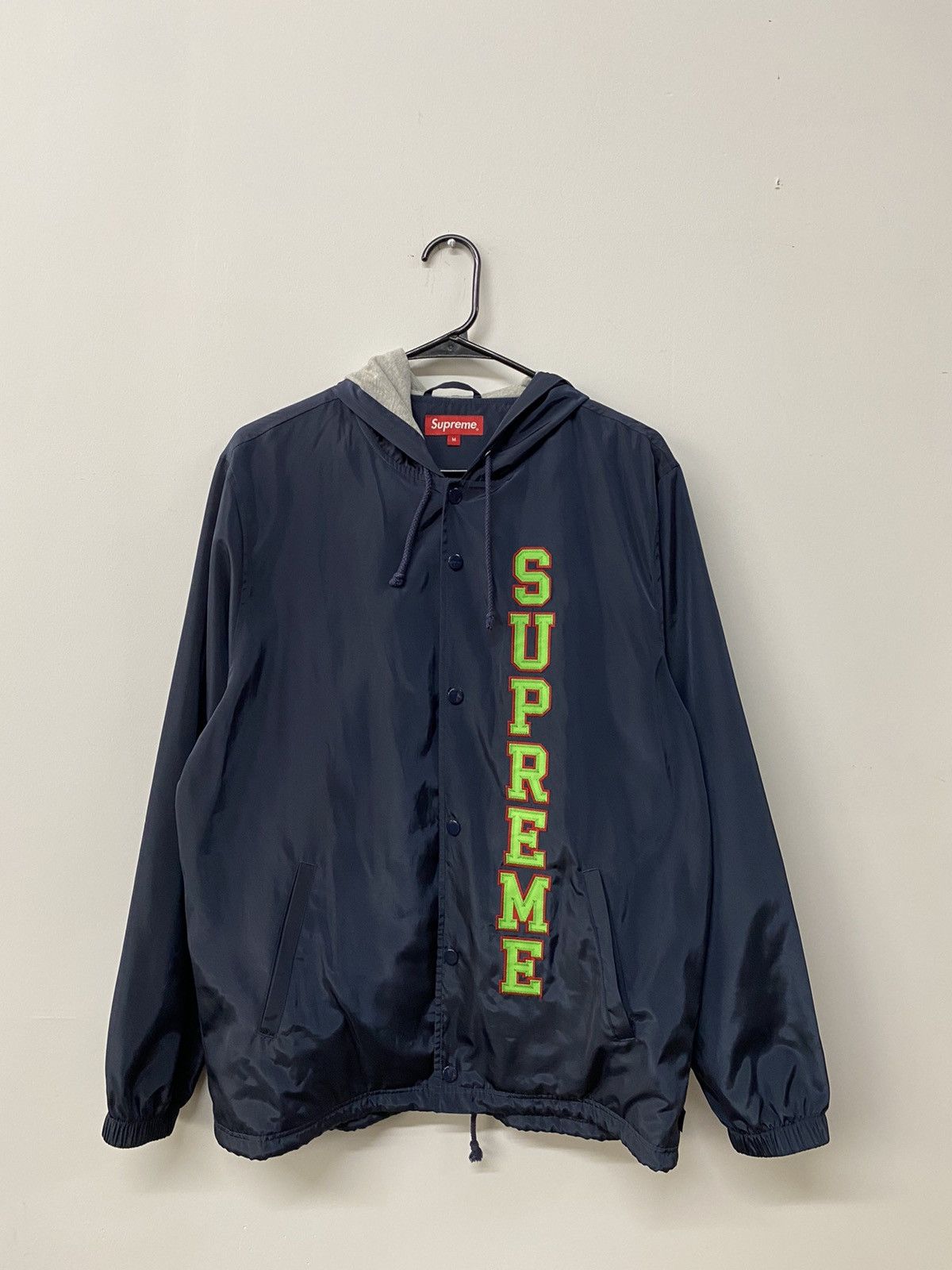 ジャケット・アウター Supreme/Vertical Logo Hooded Coache/S Supreme Vertical Logo Hooded Coaches Jacket Navy Medium S/S