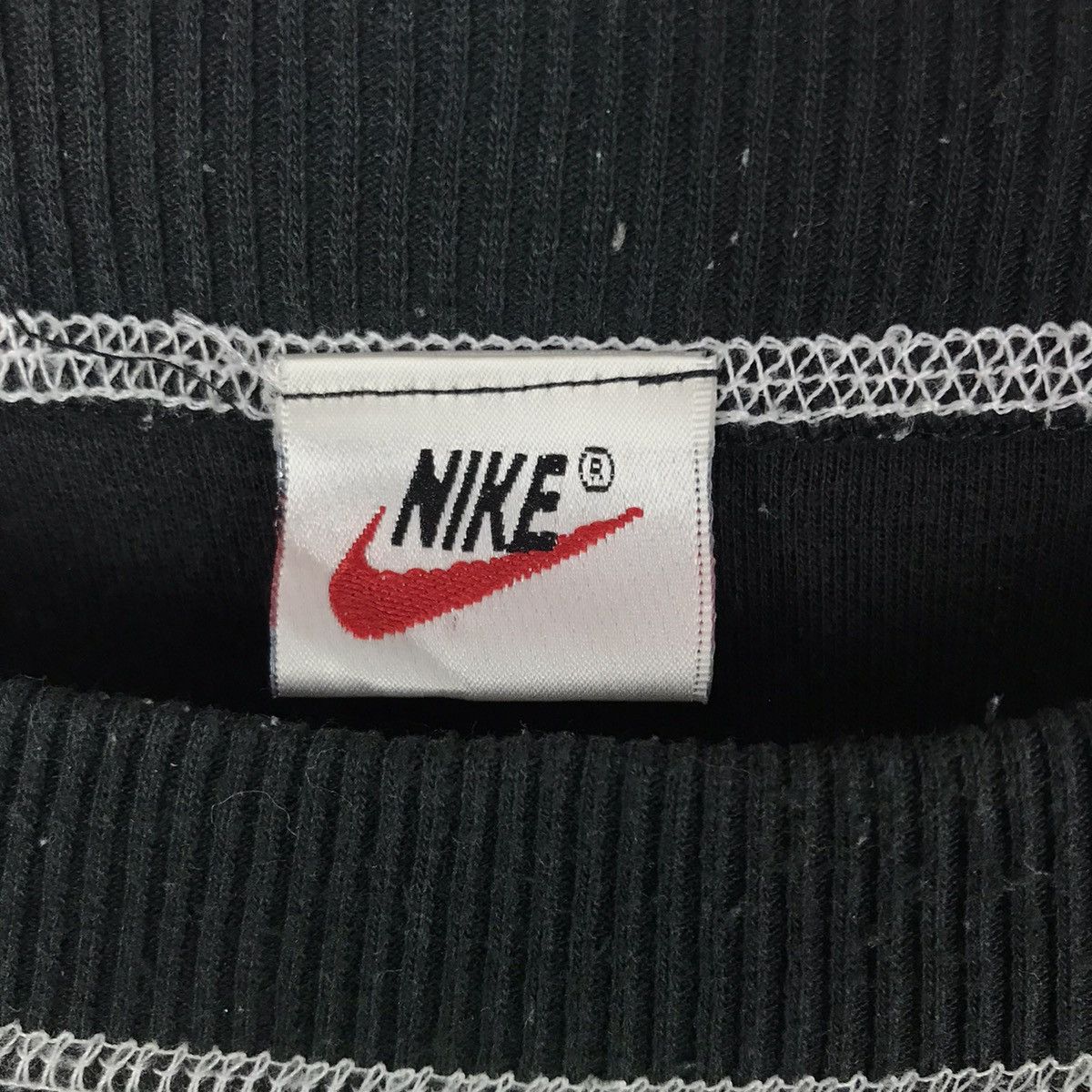 Nike × Nike ACG × Vintage Vintage NIKE swoosh big logo embroided pullover crewneck Size US M / EU 48-50 / 2 - 3 Thumbnail