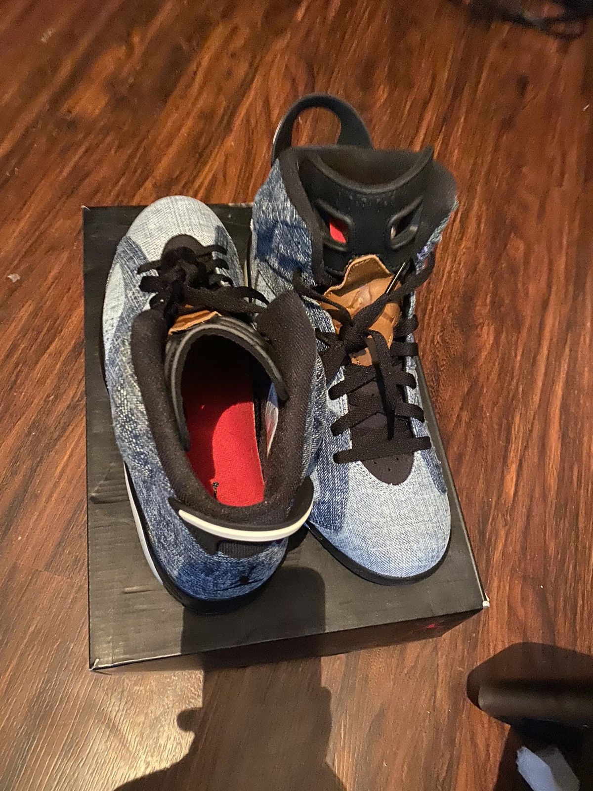Jordan Brand Air Jordan 6 Retro Washed Denim 2019 Size US 10.5 / EU 43-44 - 2 Thumbnail