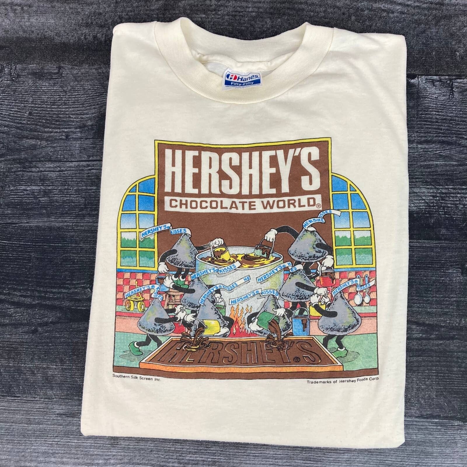 90s Hershey's Candy Bar Streetwear T Shirt - Men's Small Short