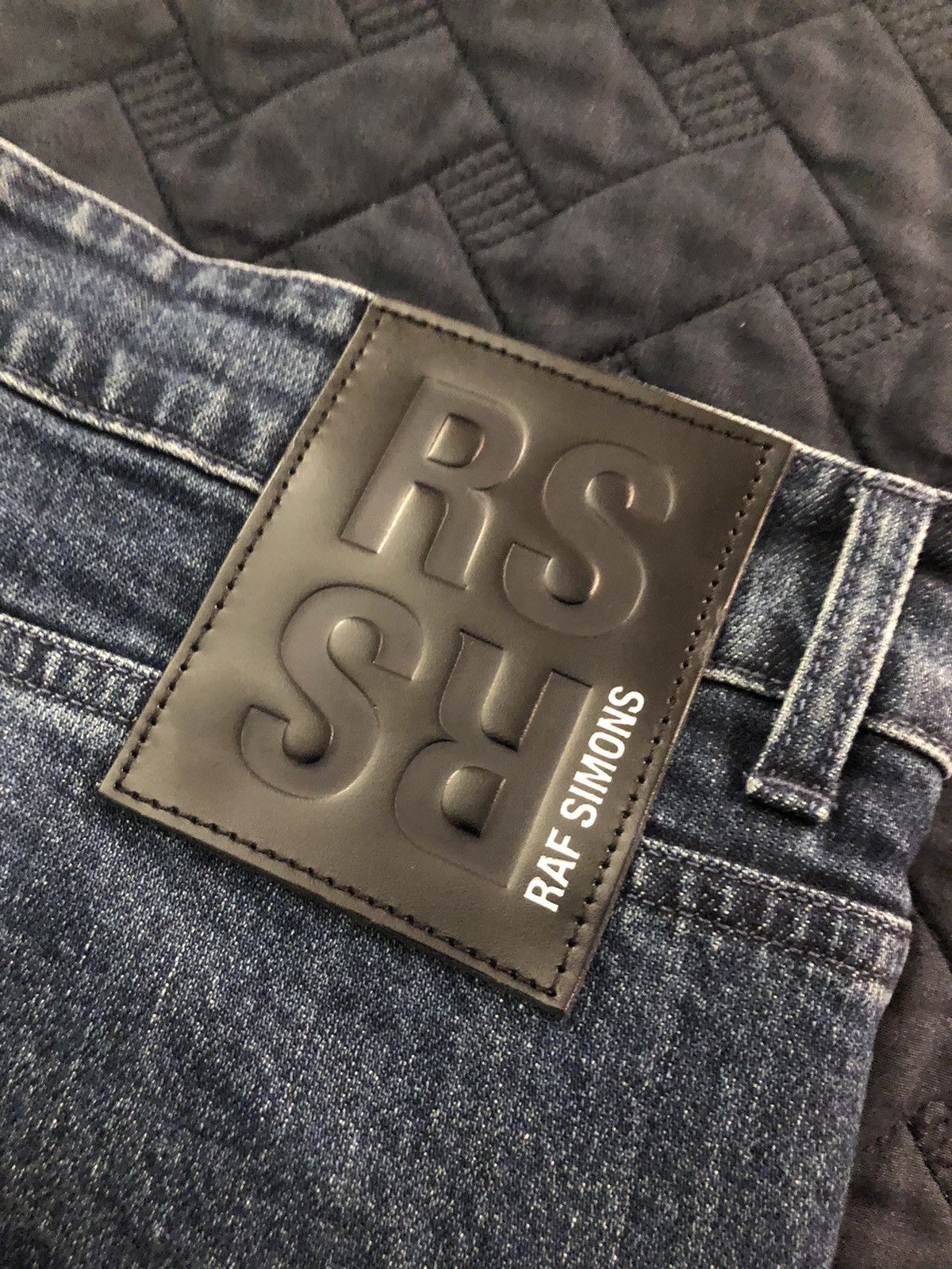 Raf Simons OFFERS WELCOME | RAF SIMONS UNEVEN KNEE PATCH JEANS Size US 34 / EU 50 - 4 Thumbnail