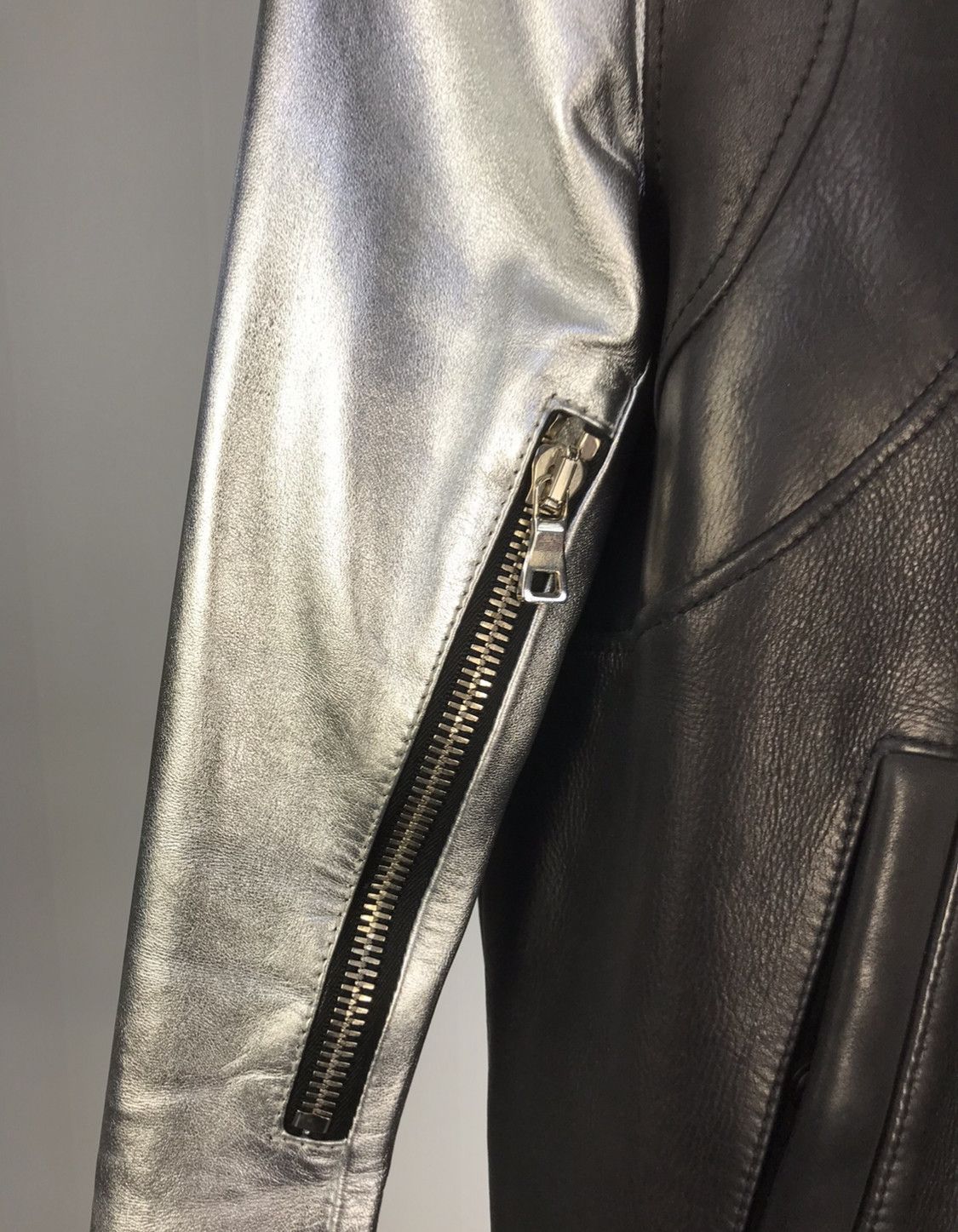 Balmain Balmain by Decarnin SS11 leather bomber silver sleeves Size US XL / EU 56 / 4 - 4 Thumbnail