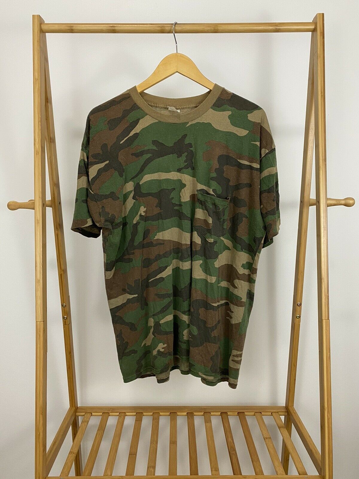 image of Vintage VTG 80's Camouflage Military Thin Pocket Front T-Shirt Xl, Men's