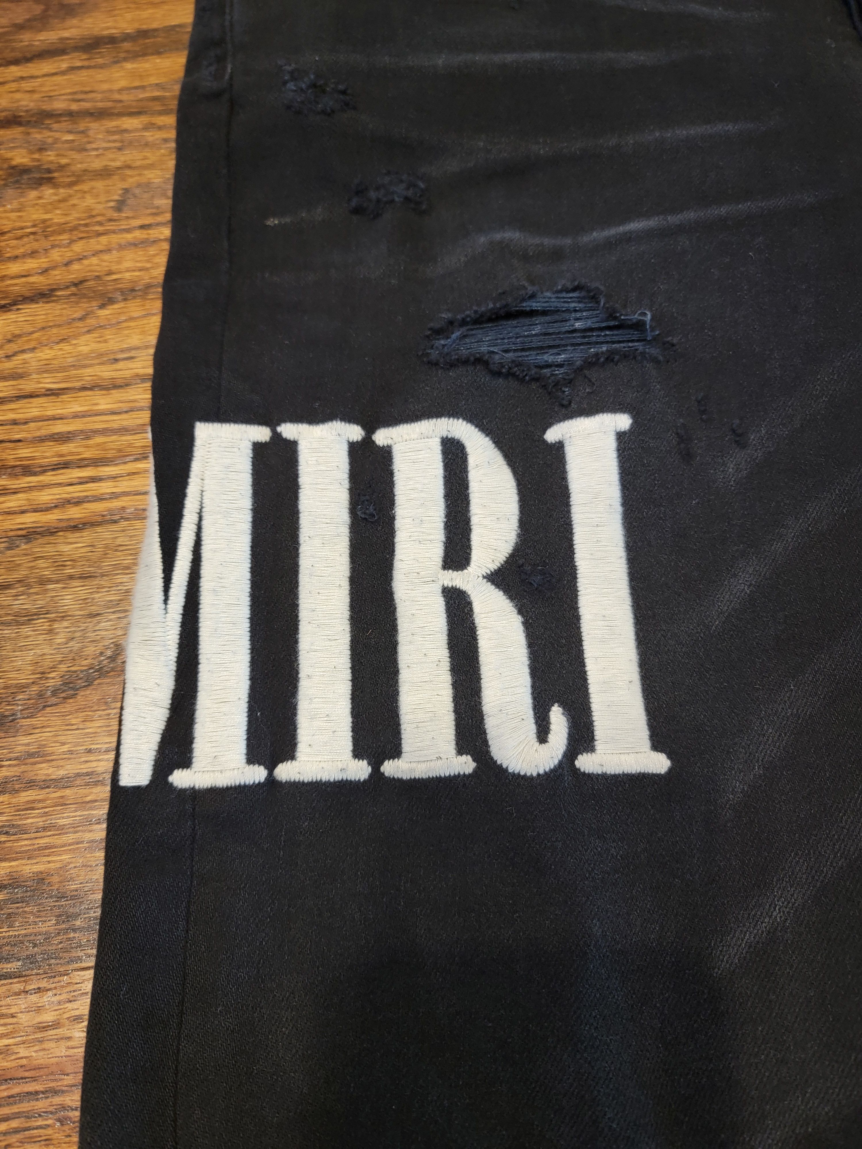 Amiri AMIRI Embroidered Logo Jeans in Aged Black Size 34 Size US 34 / EU 50 - 2 Thumbnail