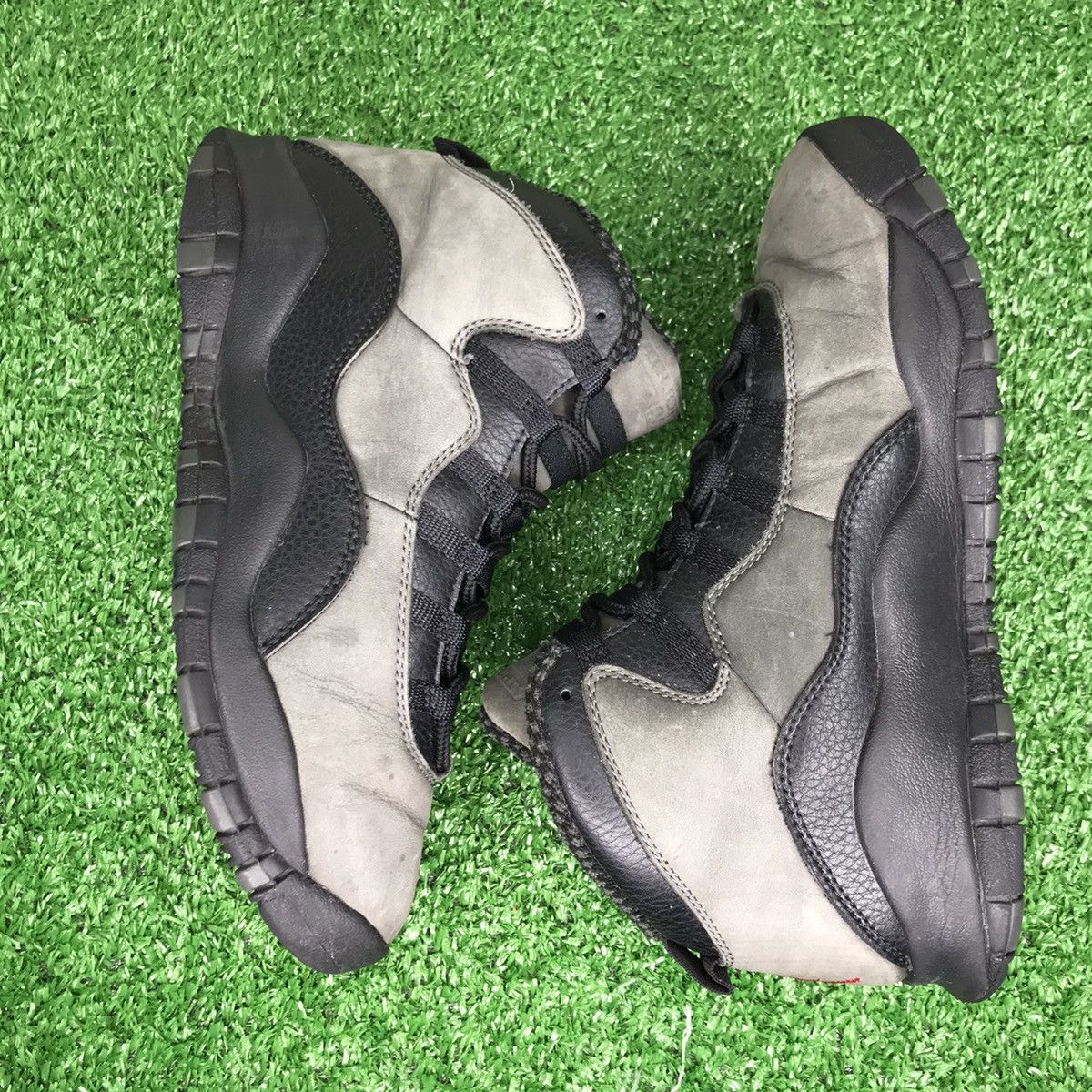 Jordan Brand Air Jordan 10 Retro BG Dark Shadow Size US 7 / EU 40 - 6 Thumbnail