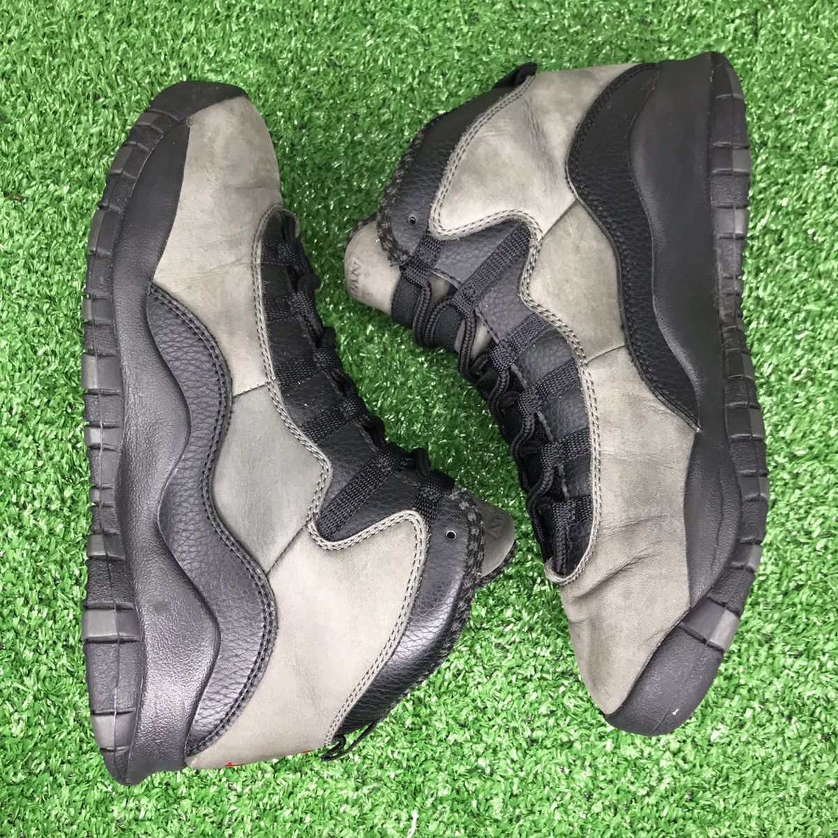 Jordan Brand Air Jordan 10 Retro BG Dark Shadow Size US 7 / EU 40 - 5 Thumbnail