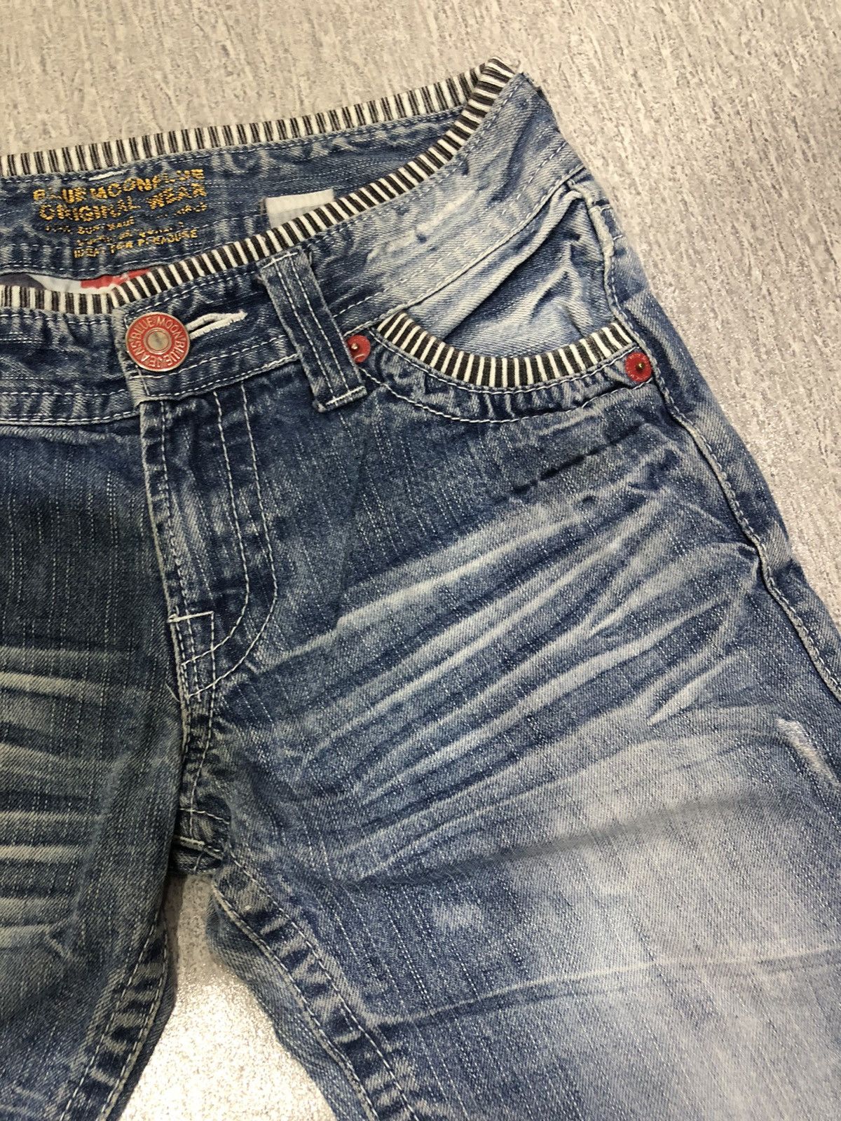 Japanese Brand Japan brand blue moon distressed denim Size US 30 / EU 46 - 9 Thumbnail