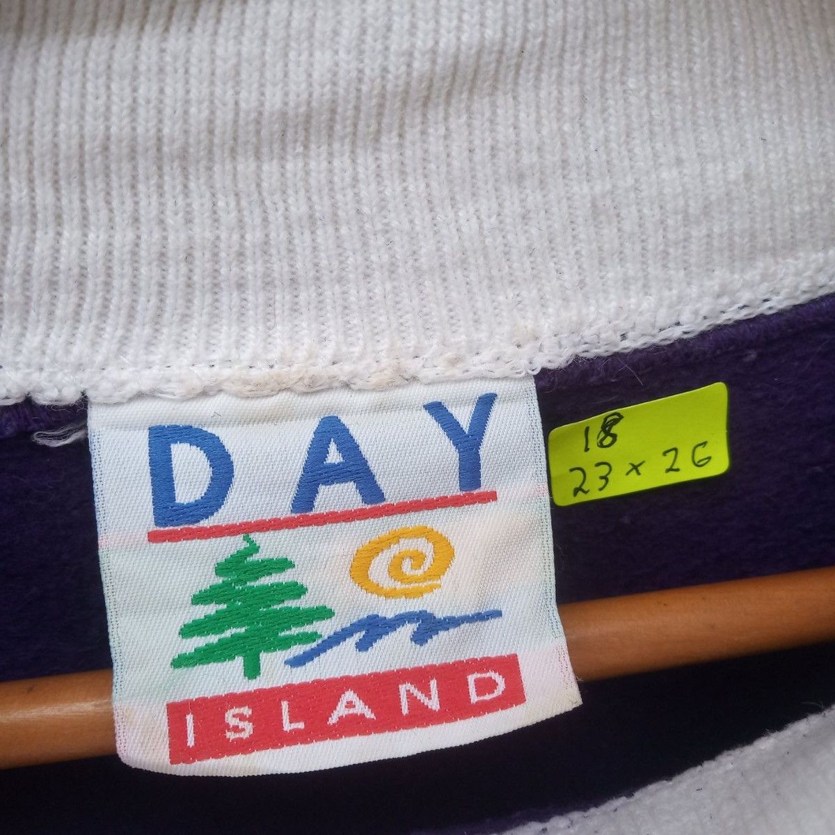 Vintage Washington hawaii day island peterpan neck sweatshirt Size US L / EU 52-54 / 3 - 8 Thumbnail