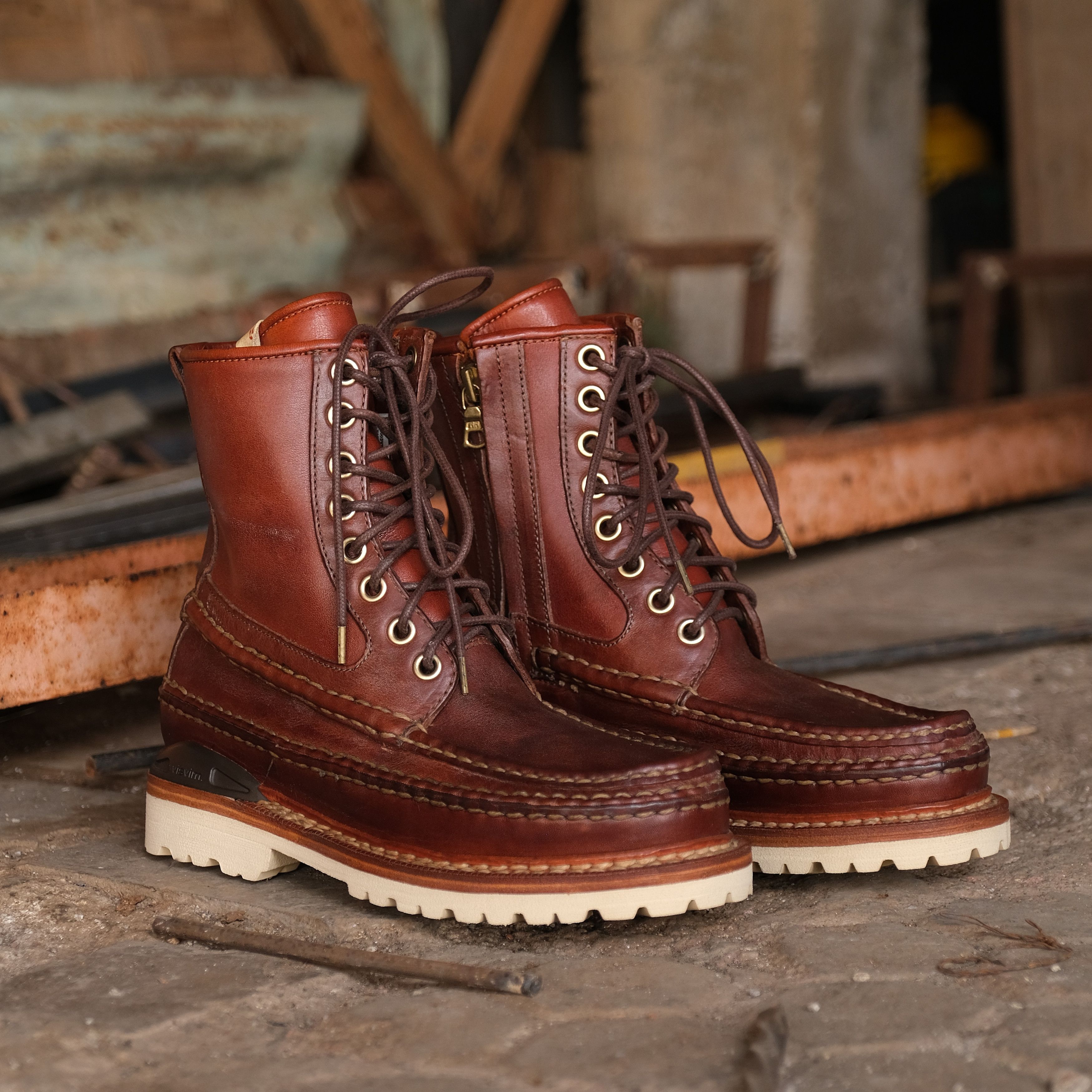 image of Visvim Grizzly Boots Winter Original Authentic in Brown/Red, Men's (Size 8.5)