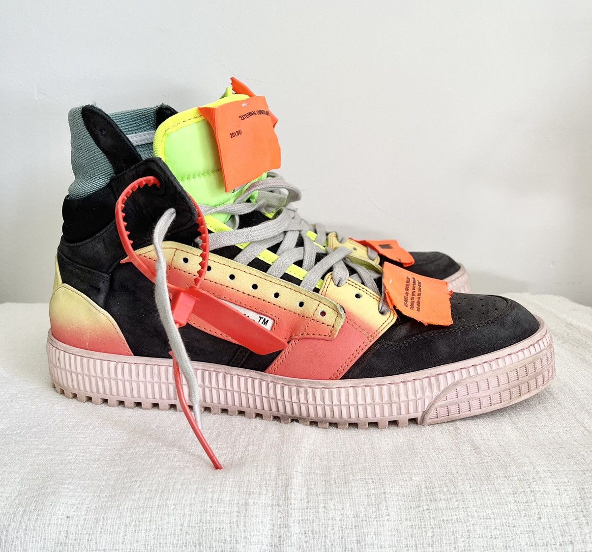 Off-White Off-White Off-Court 3.0 « Temperature » | Grailed