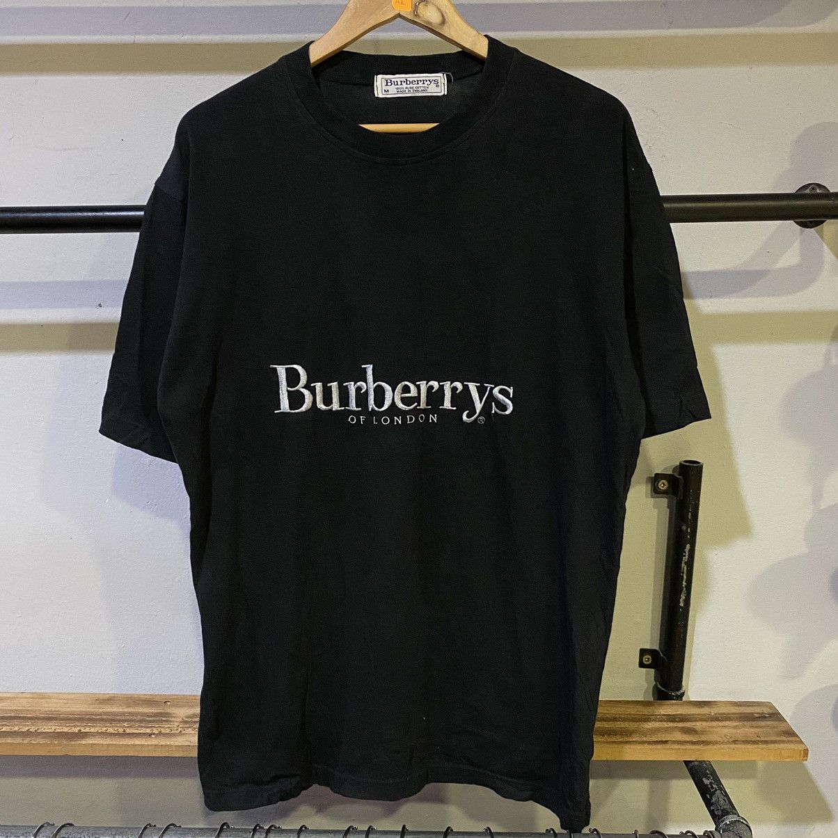 Burberry × Burberry Prorsum × Vintage VINTAGE‼️Burberrys Of London Embroided Made In England Tee Size US L / EU 52-54 / 3 - 1 Thumbnail