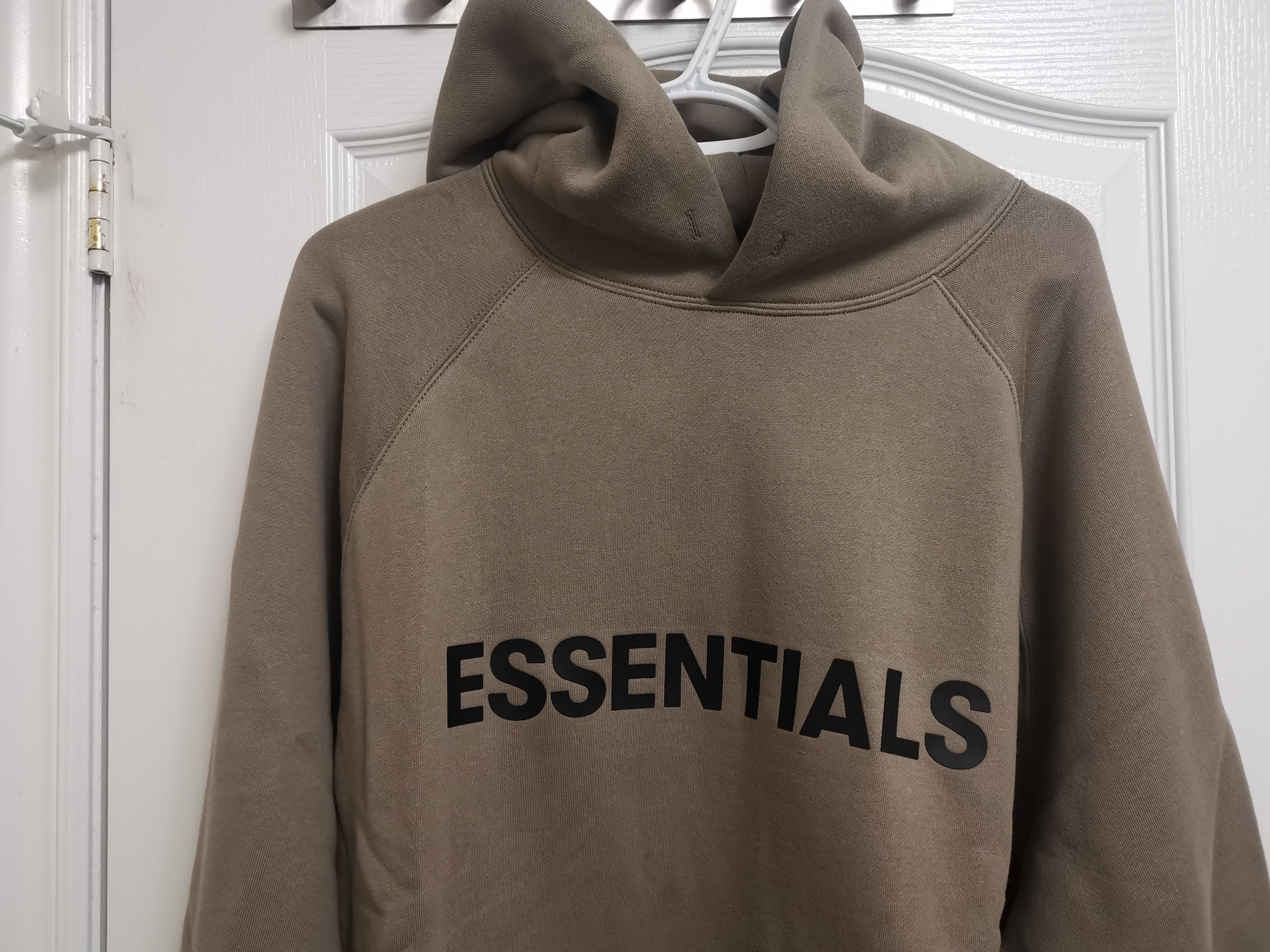 Fear of God Fear Of God Essentials Taupe Hoodie Size US L / EU 52-54 / 3 - 5 Thumbnail