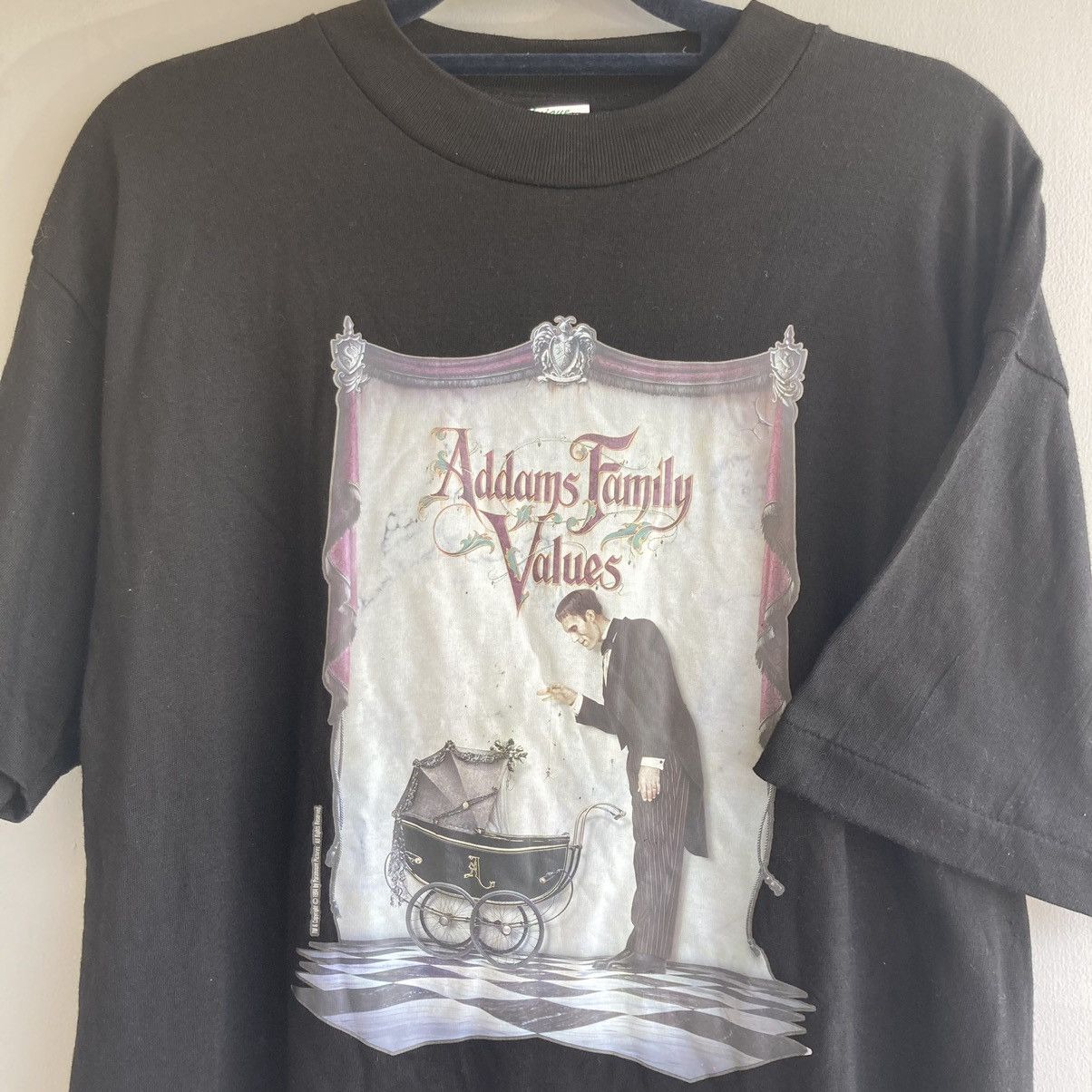 Vintage Vintage 1994 Adam’s Family Values movie promo tee Size US L / EU 52-54 / 3 - 1 Thumbnail