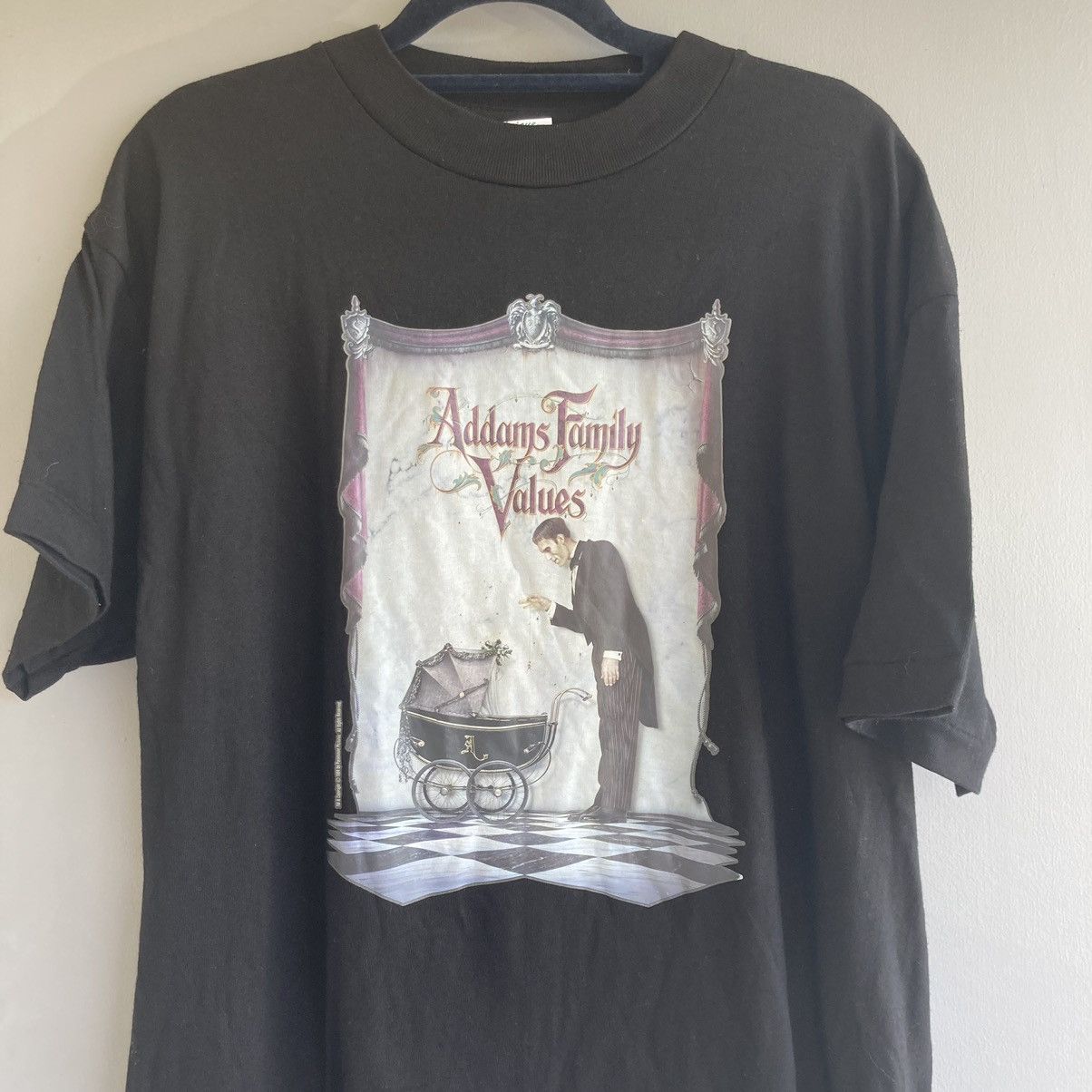 Vintage Vintage 1994 Adam’s Family Values movie promo tee Size US L / EU 52-54 / 3 - 2 Thumbnail