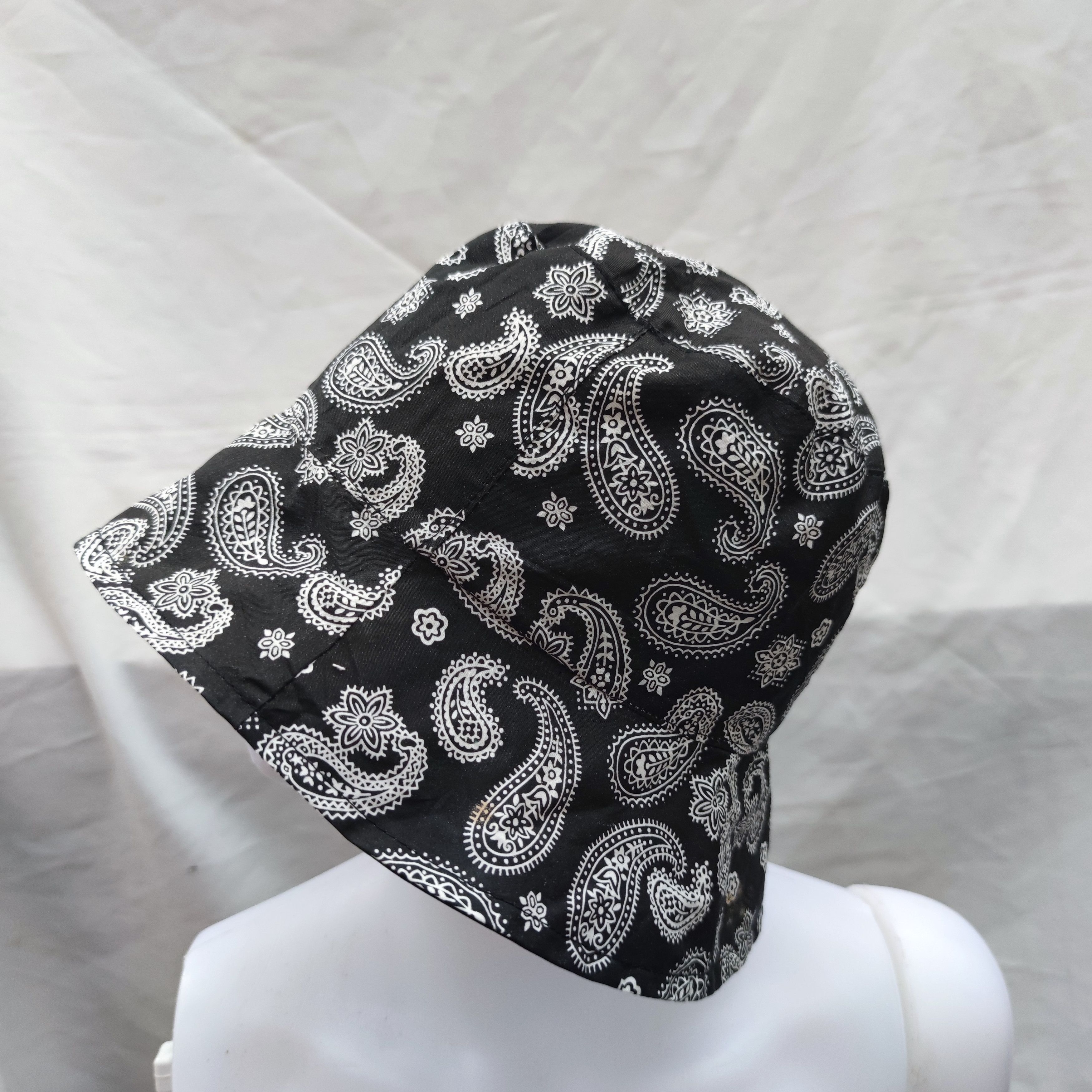 Hysteric Glamour × Japanese Brand × Universal Studios Bucket hat inspirat bandana kapital Size ONE SIZE - 3 Thumbnail