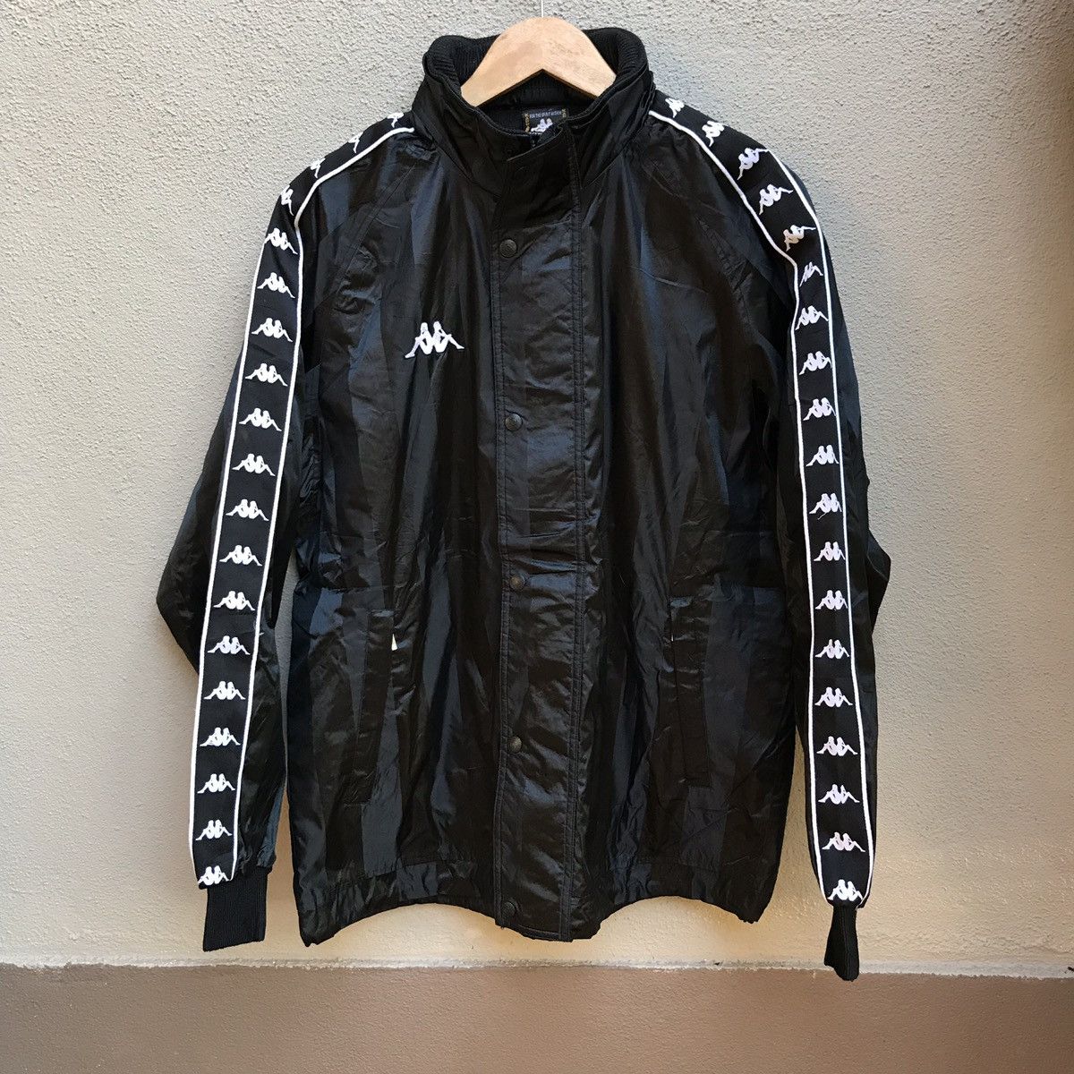 Kappa × Vintage Vintage Kappa Sidetape nylon jacket black white Size US L / EU 52-54 / 3 - 1 Thumbnail