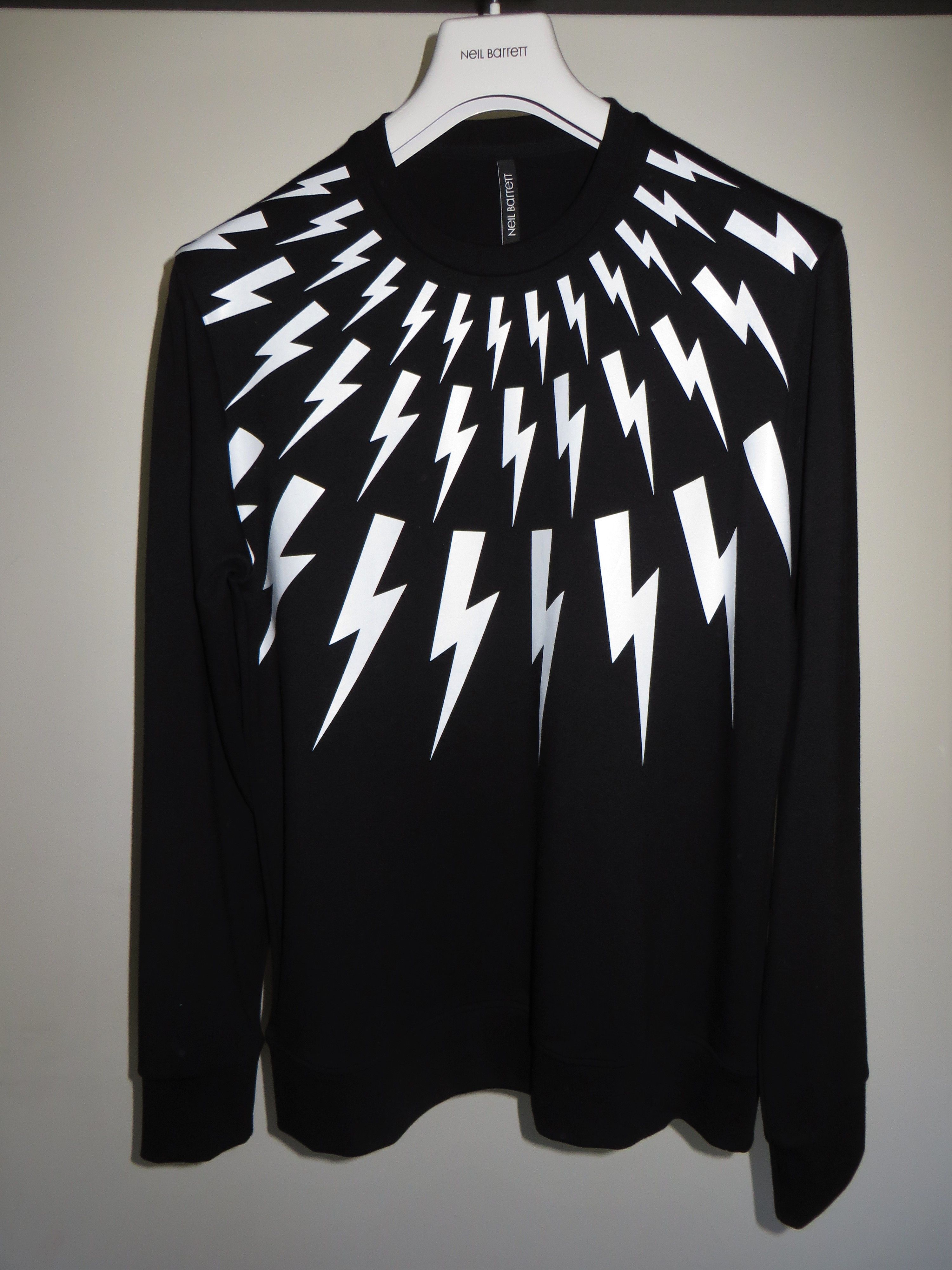 Sweatshirts & Sweaters Neil Barrett - Lightning bolt print sweatshirt -  PBJS333AG517S069