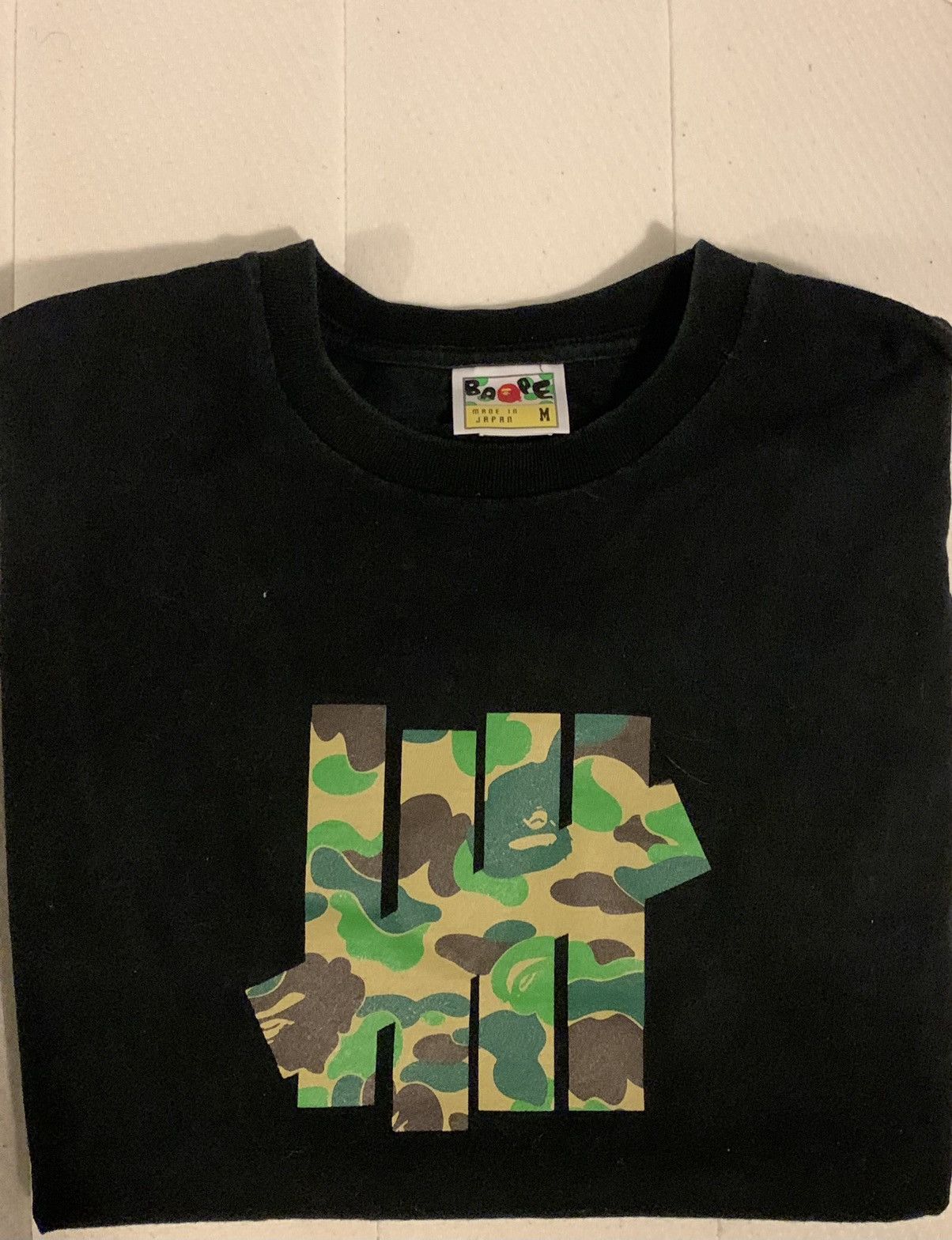 Bape × Undefeated Bape x Undefeated Logo Tee White Medium Size US M / EU 48-50 / 2 - 1 Thumbnail