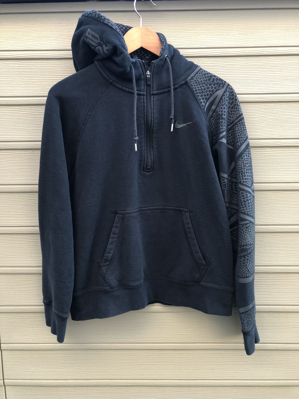 ウェア Nike MAMBA ZIP-UP HOODIE Nike Kobe Bryant Men's Green Glow Therma Fit Full Zip Hoodie