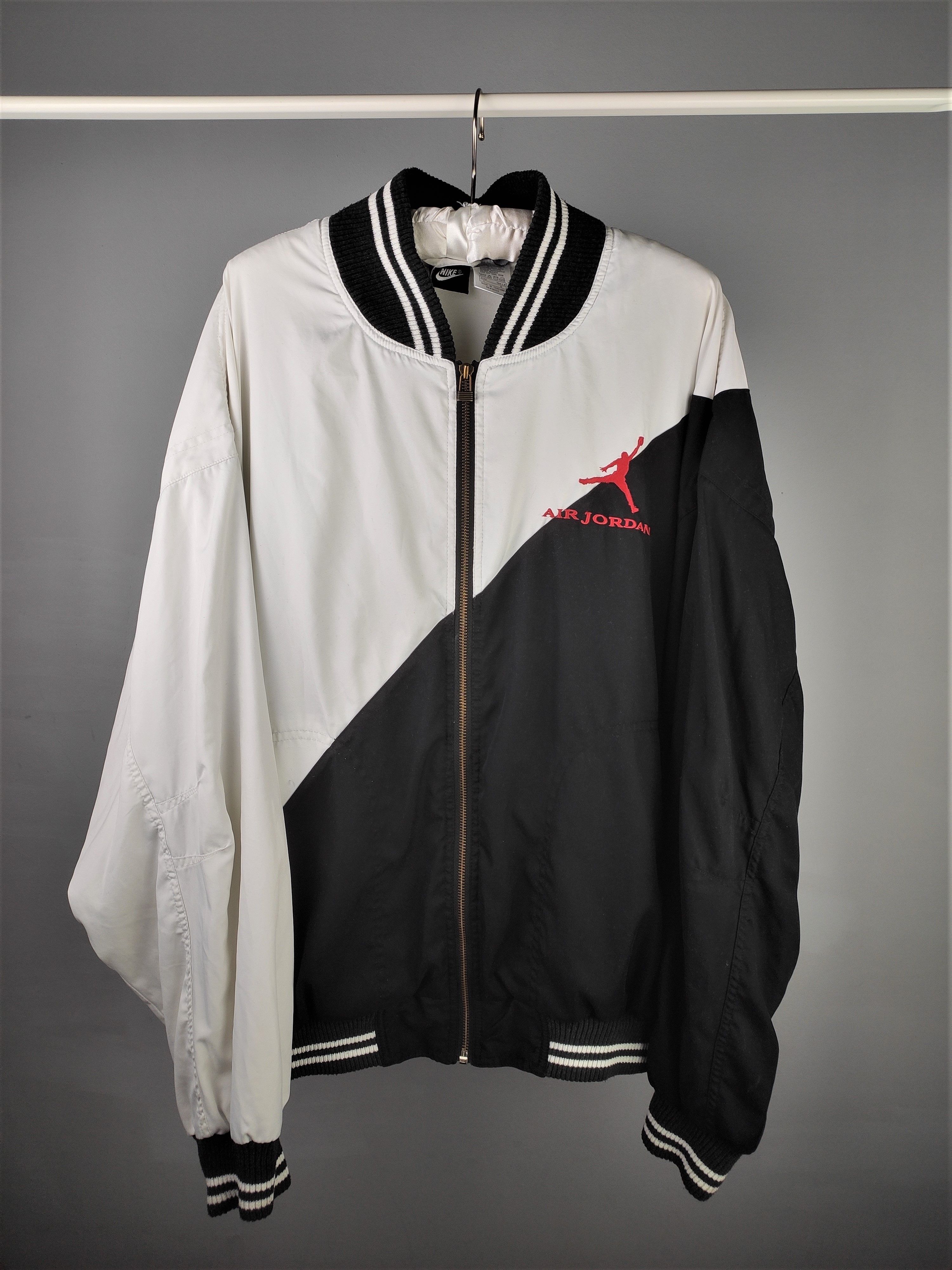 Bomber Jacket - Jordan x Nike x Vintage - 90s.