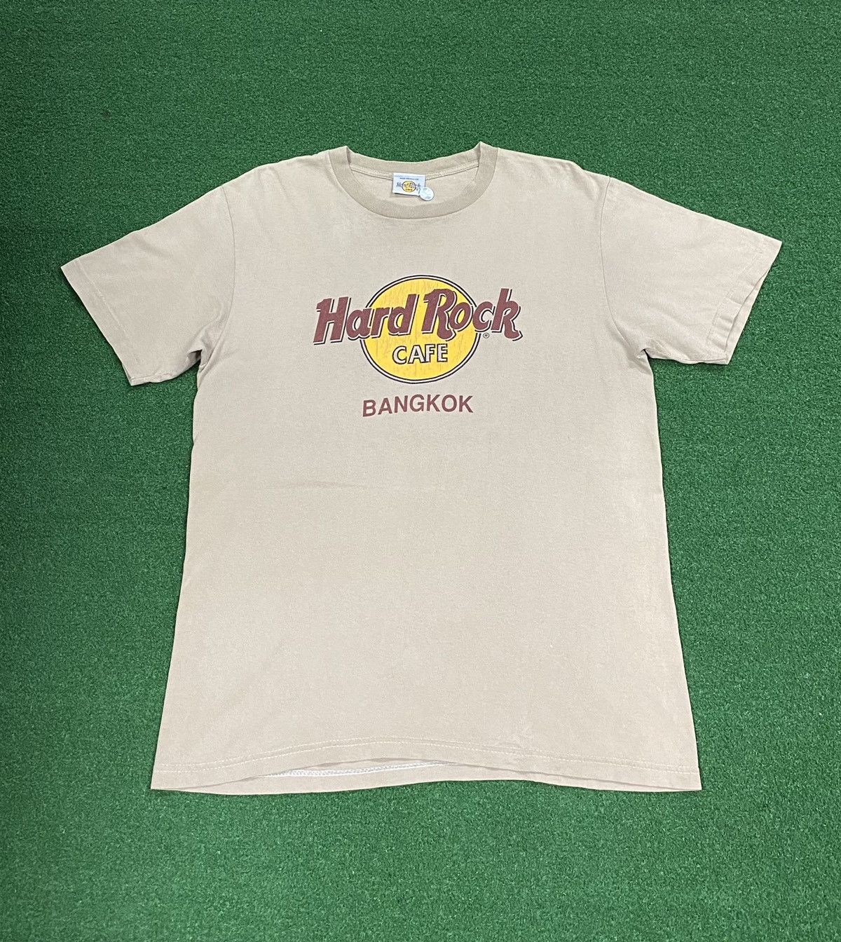 HARD ROCK CAFE BANGKOK T SHIRT #pakzue2761B