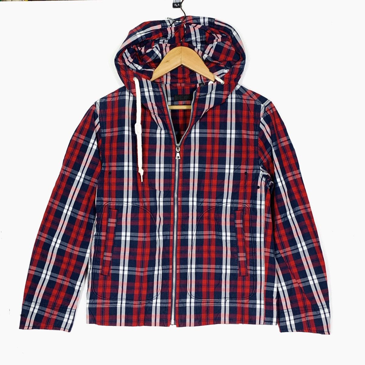 Uniqlo Uniqlo hoodies nice design fluffy Grailed