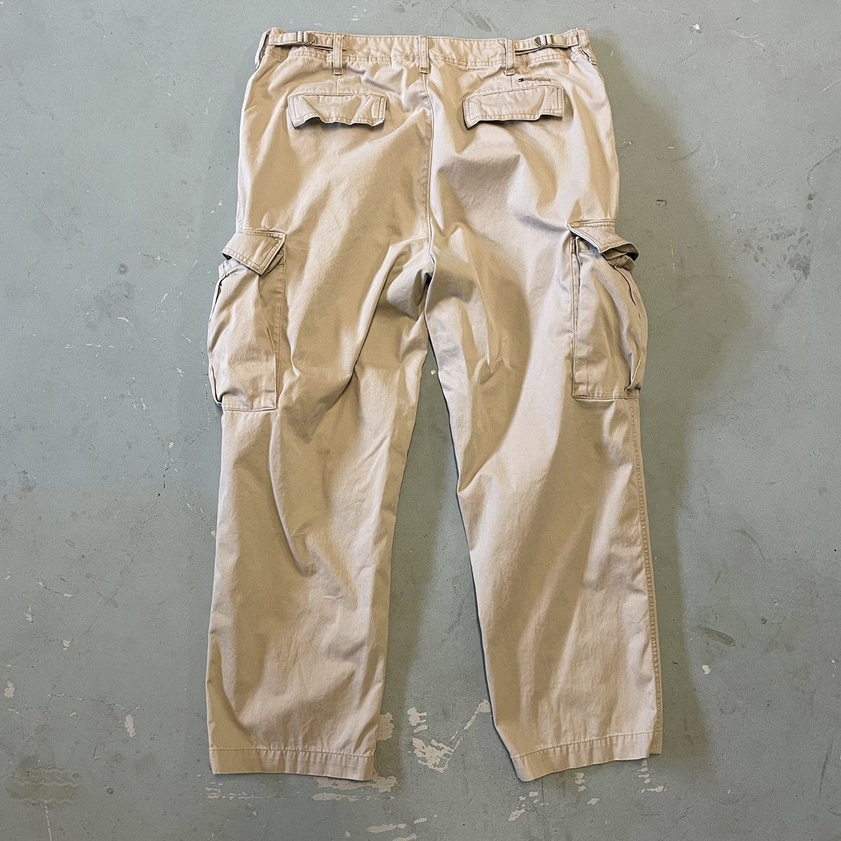 Tommy Hilfiger × Vintage Vintage 1990s Khaki Tommy Hilfiger Cargo Pants 36 x 30 Size US 36 / EU 52 - 2 Thumbnail