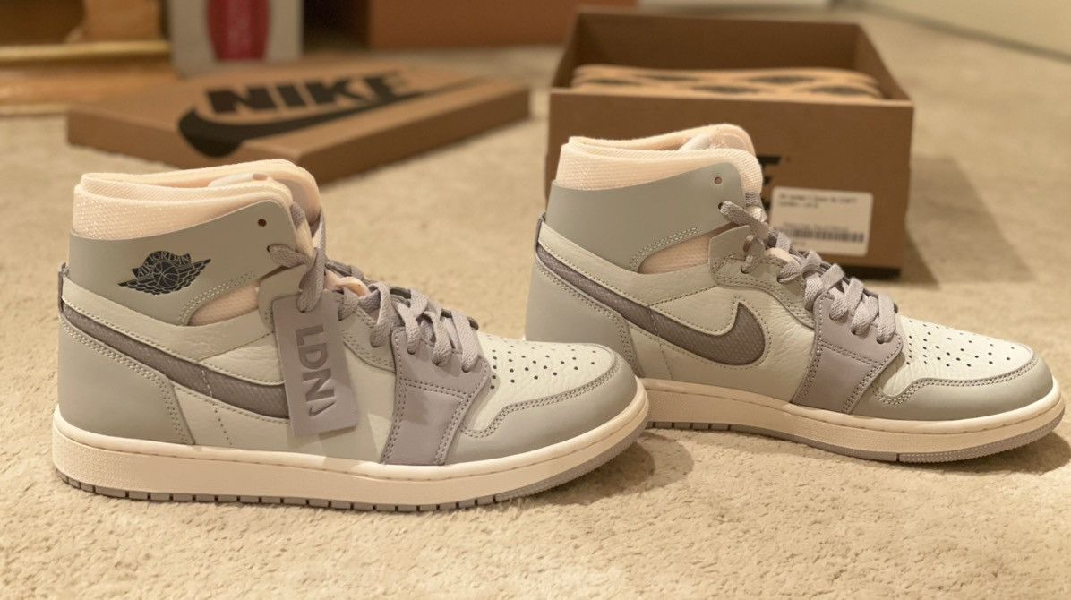 Jordan Brand Jordan 1 High Zoom Air CMFT London Size US 9 / EU 42 - 2 Thumbnail