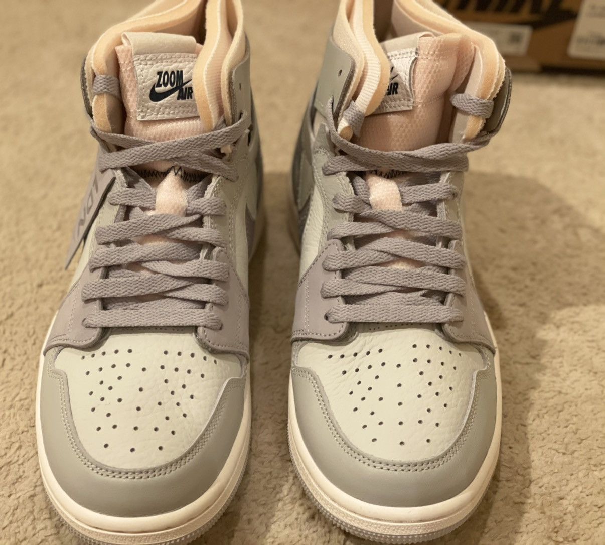 Jordan Brand Jordan 1 High Zoom Air CMFT London Size US 9 / EU 42 - 7 Thumbnail