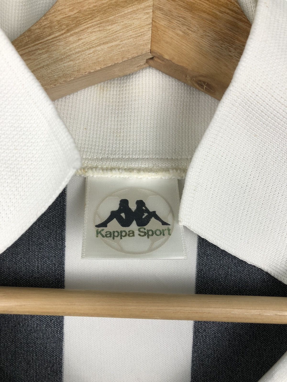 Kappa × Vintage Vintage 94/95s Juventus Italy Kappa Long Soccer Jersey Size US M / EU 48-50 / 2 - 3 Thumbnail
