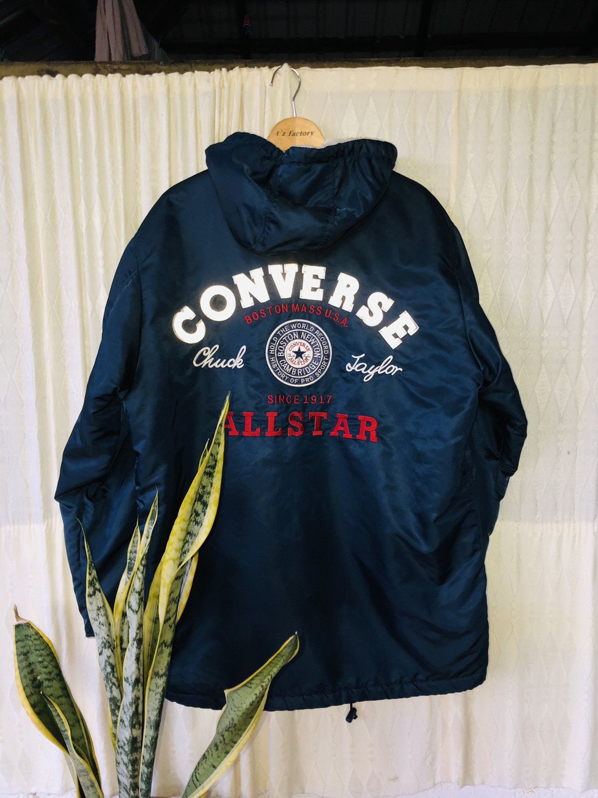 Converse windbreaker Raincoat Light jacket
