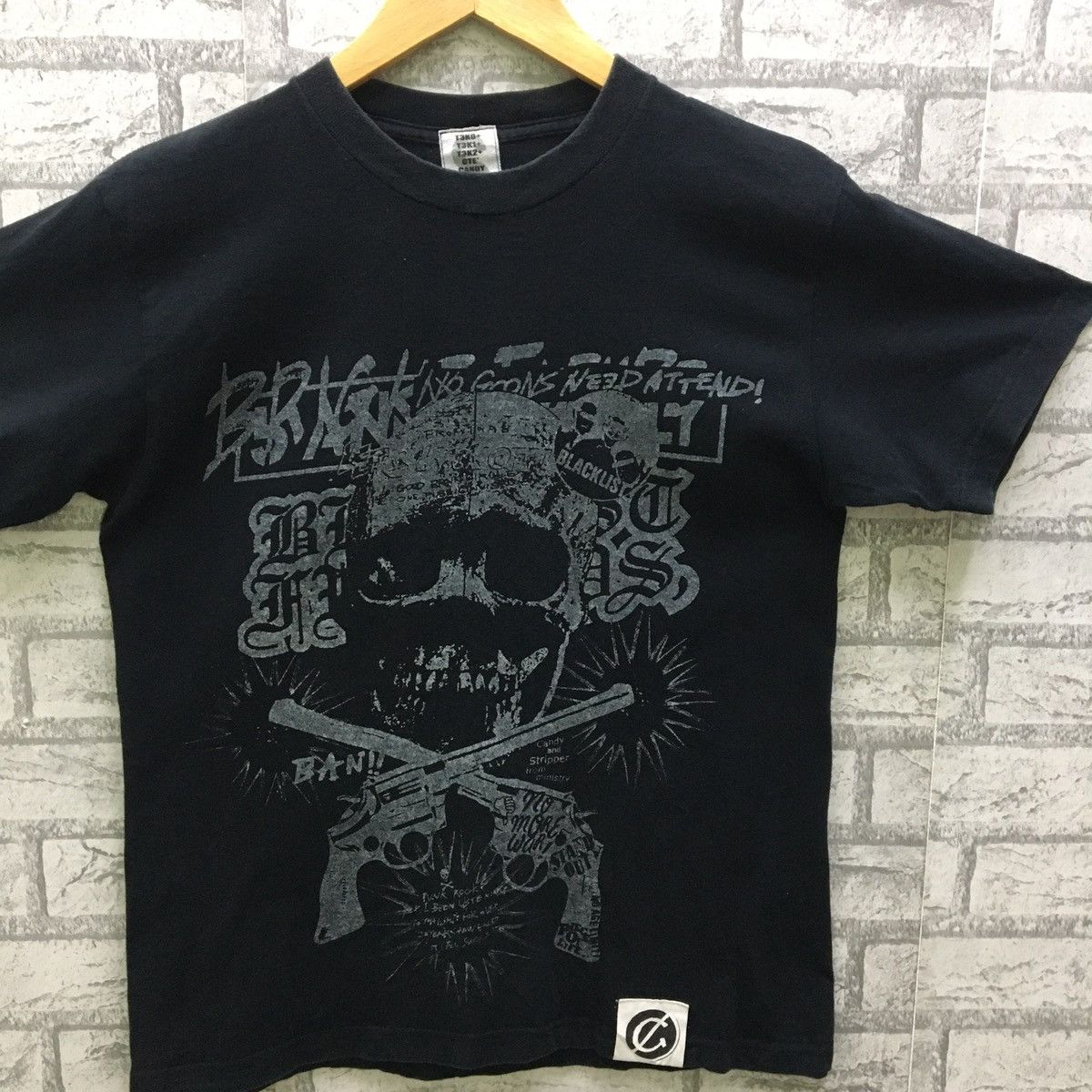 Japanese Brand Vintage Candy Stripper Chewing Gun Design Skulls T-shirt Size US S / EU 44-46 / 1 - 3 Thumbnail