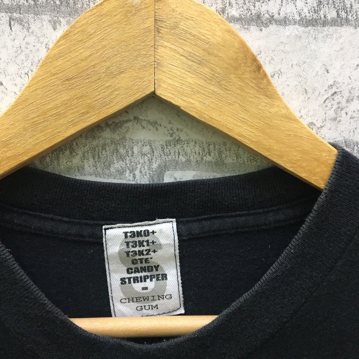 Japanese Brand Vintage Candy Stripper Chewing Gun Design Skulls T-shirt Size US S / EU 44-46 / 1 - 9 Thumbnail