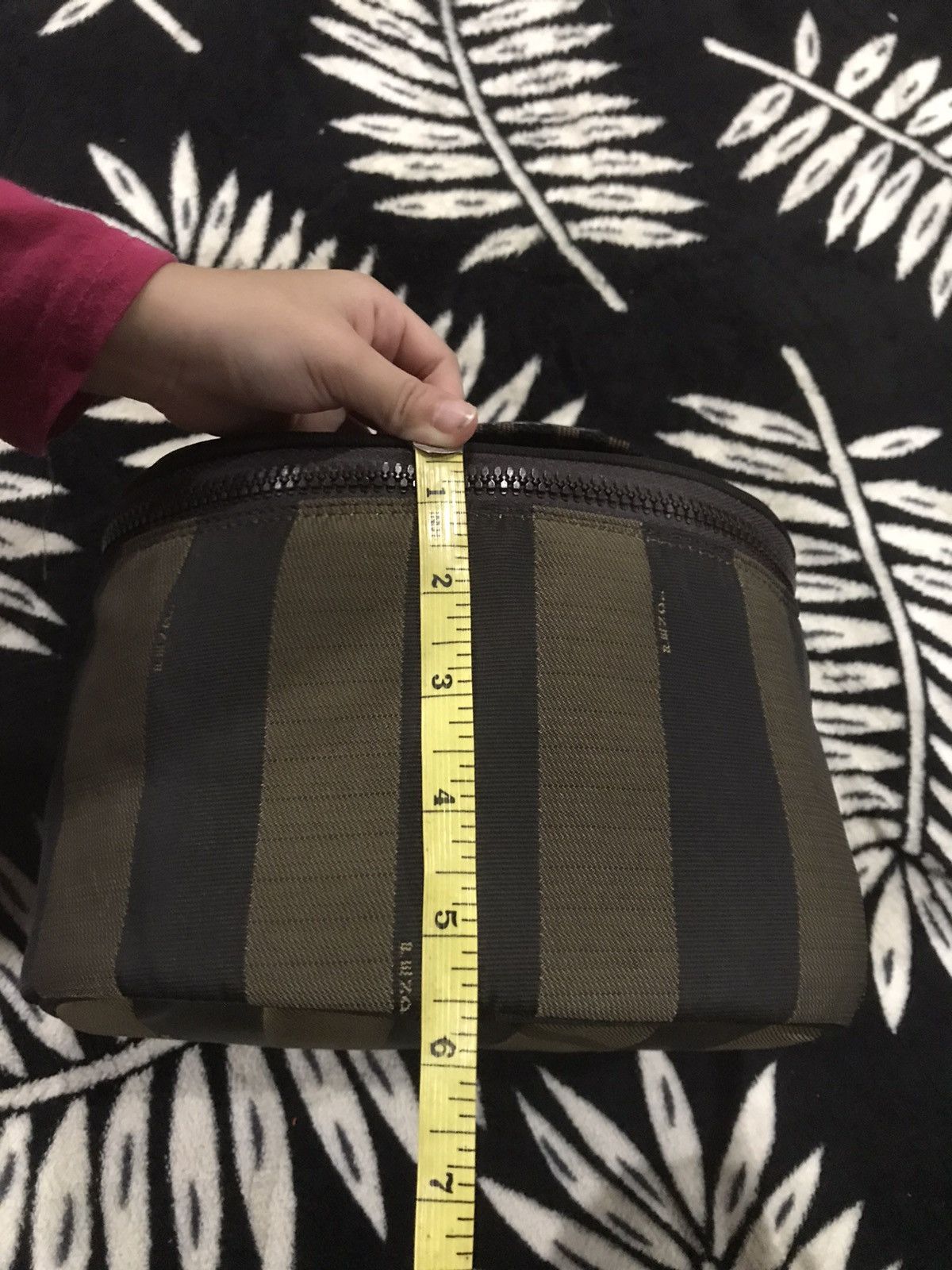 Fendi Best Offer Authentic FENDI Tote & Cosmetic Bag Size ONE SIZE - 18 Thumbnail