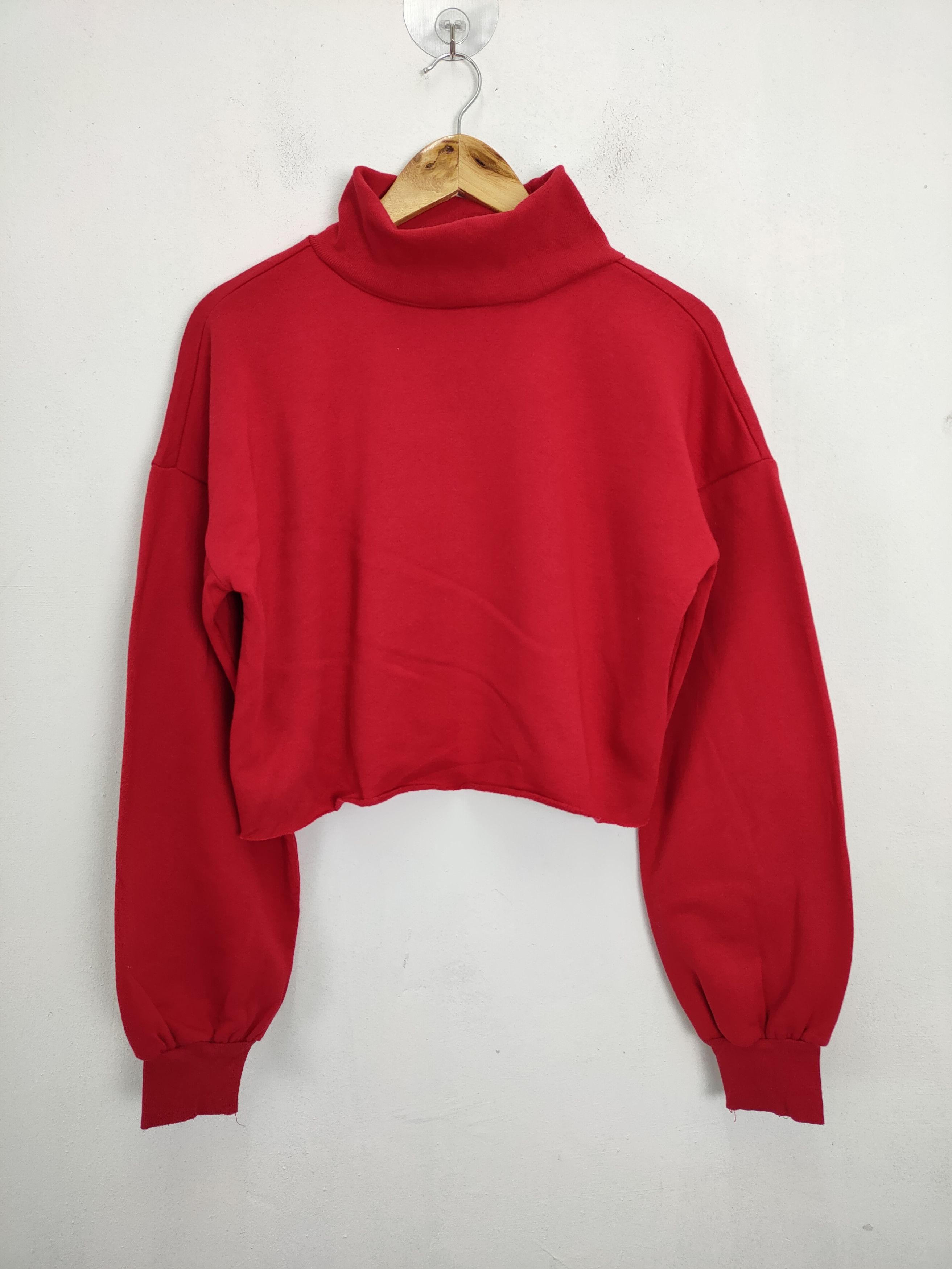 FOREVER 21 RED SWEATSHIRT TURTLE NECK FOR LADIES