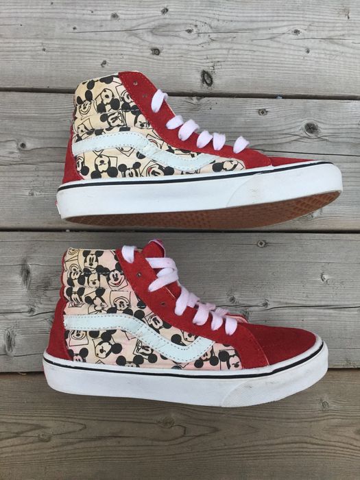 Disney vans hotsell size 6