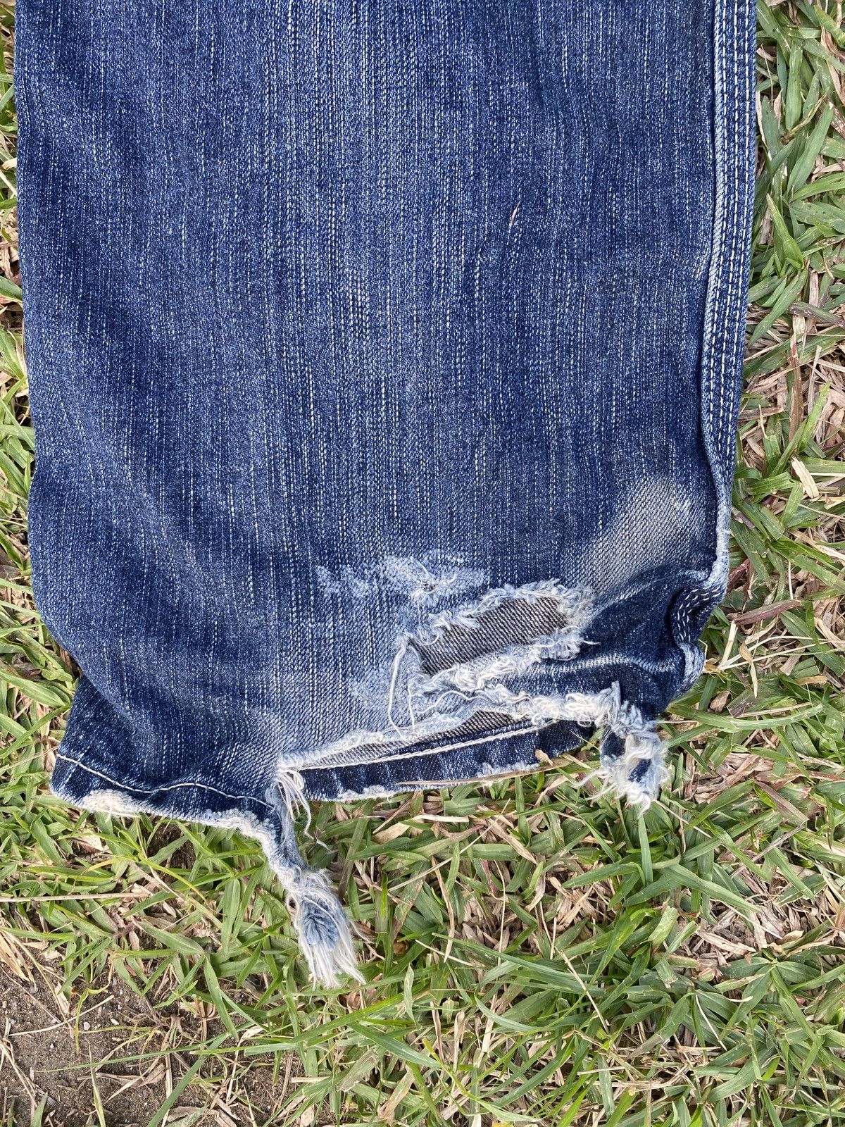 Edwin × Japanese Brand × Vintage Edwin Blue Trip Distressed Denim Jeans Size US 33 - 3 Thumbnail