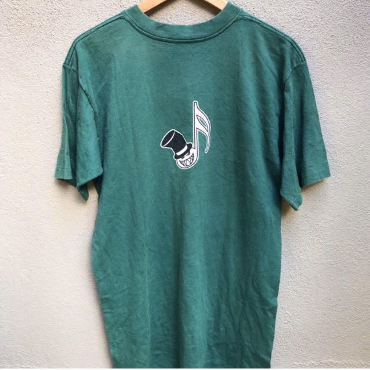 Vintage Vintage 90s NO JOKE vinyl records tee streetwear Size US M / EU 48-50 / 2 - 4 Thumbnail
