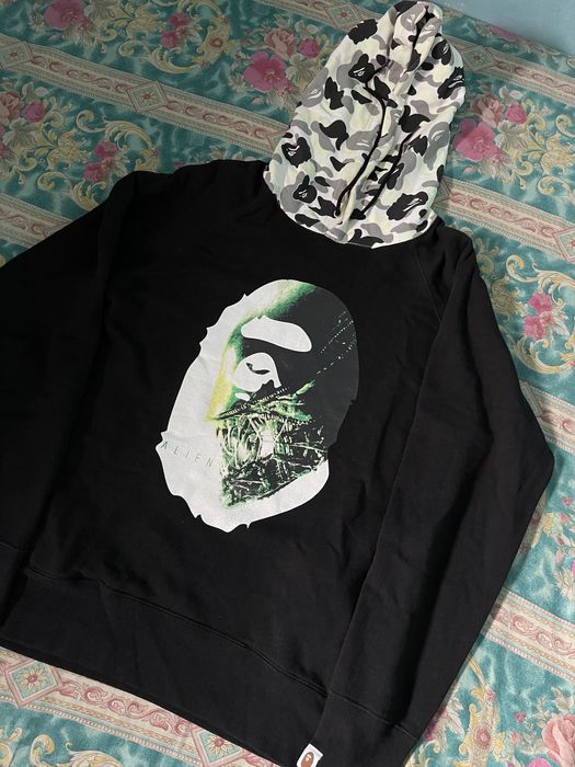 Bape alien hot sale poster hoodie